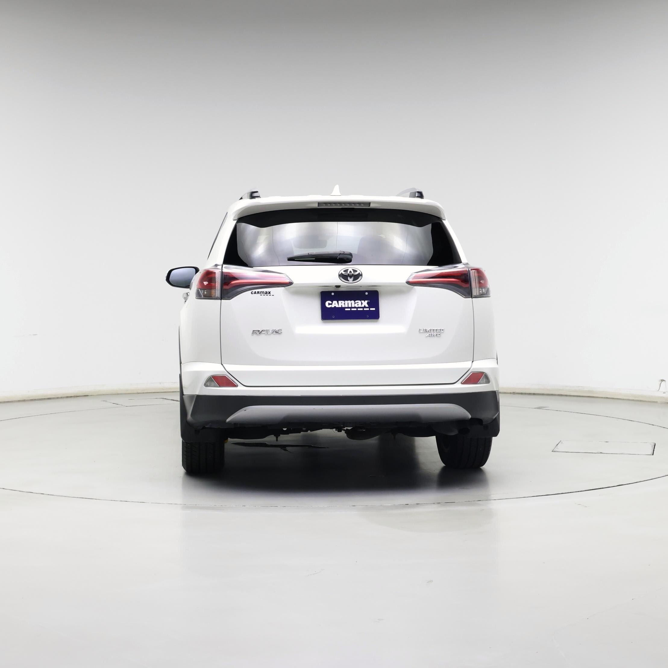 Thumbnail: 2018 Toyota RAV4 - 6