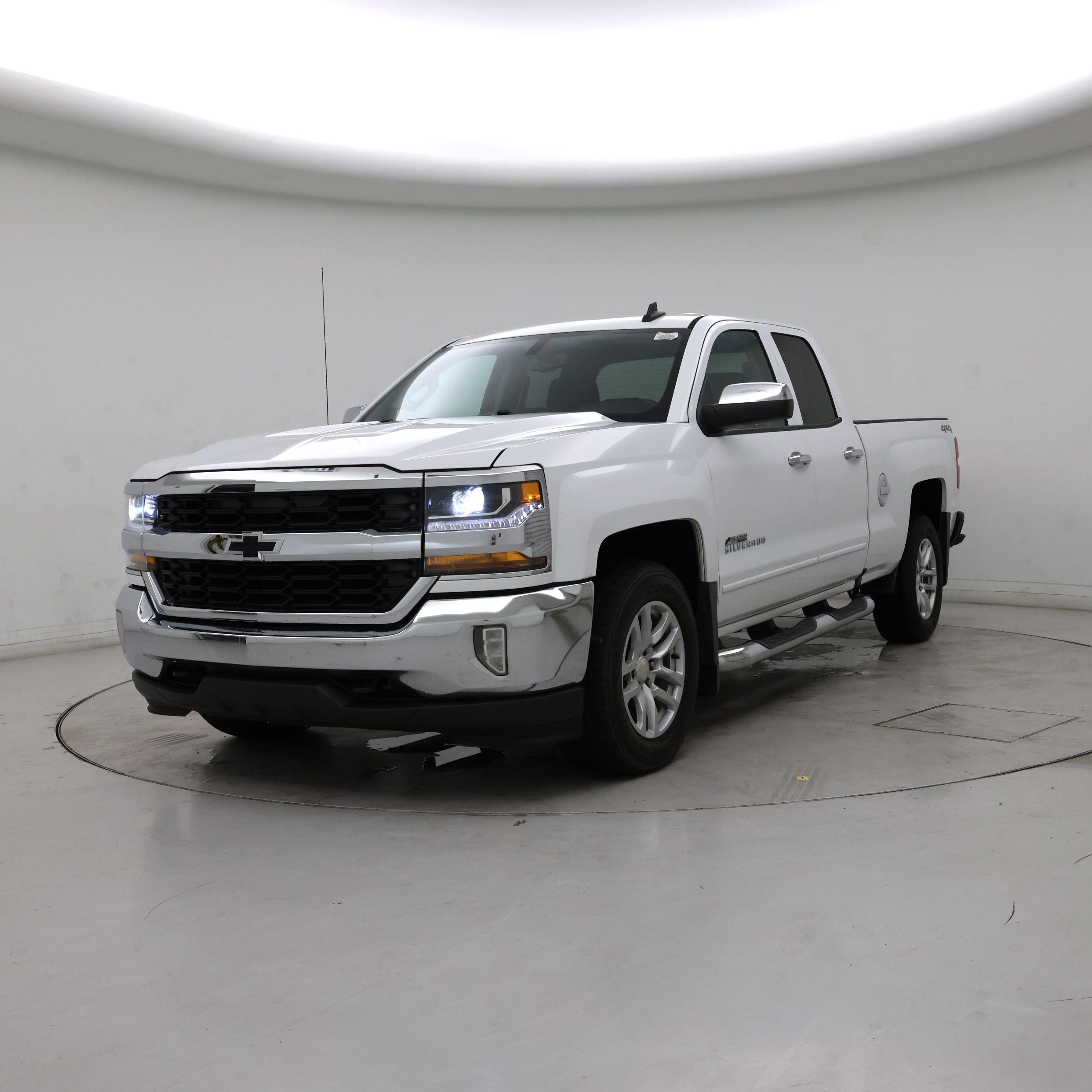 Thumbnail: 2016 Chevrolet Silverado 1500 - 4