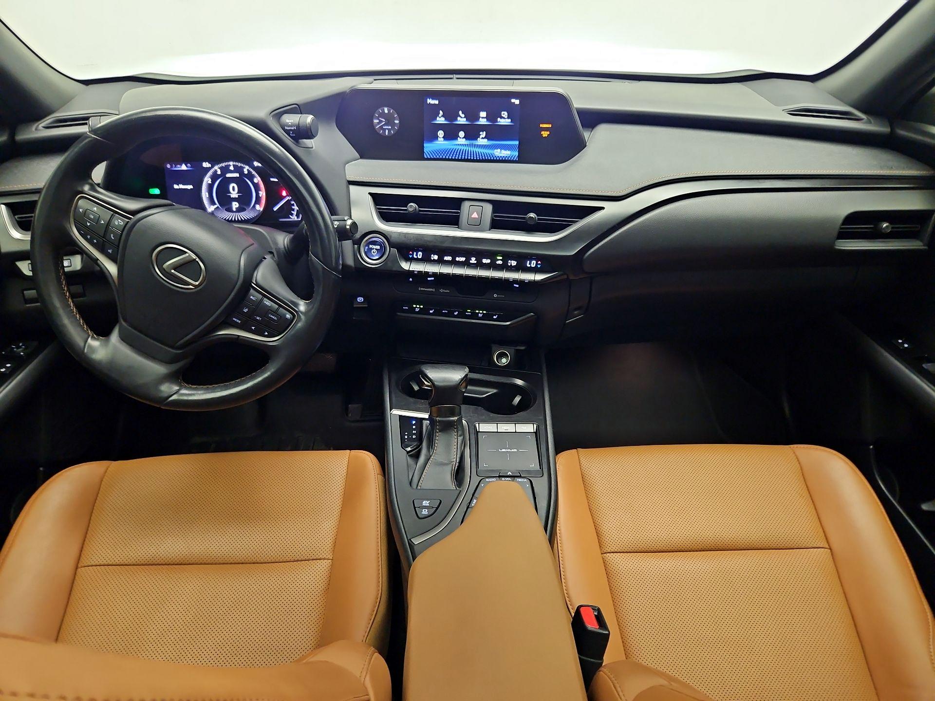 Thumbnail: 2019 Lexus UX - 9