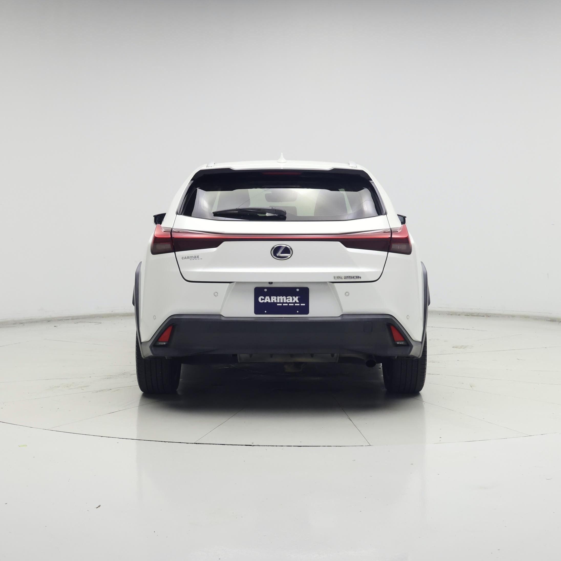 Thumbnail: 2019 Lexus UX - 6