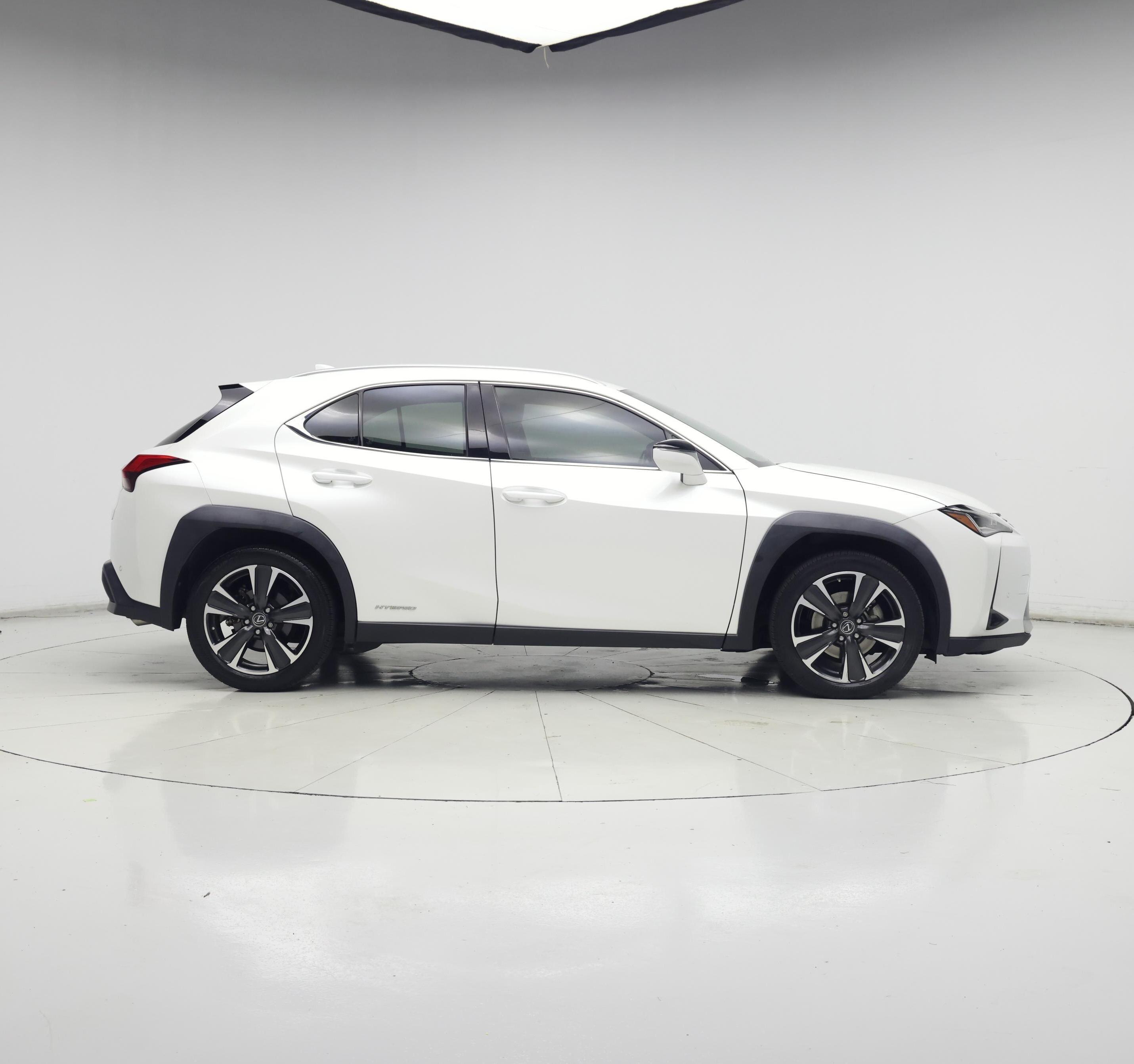 Thumbnail: 2019 Lexus UX - 7