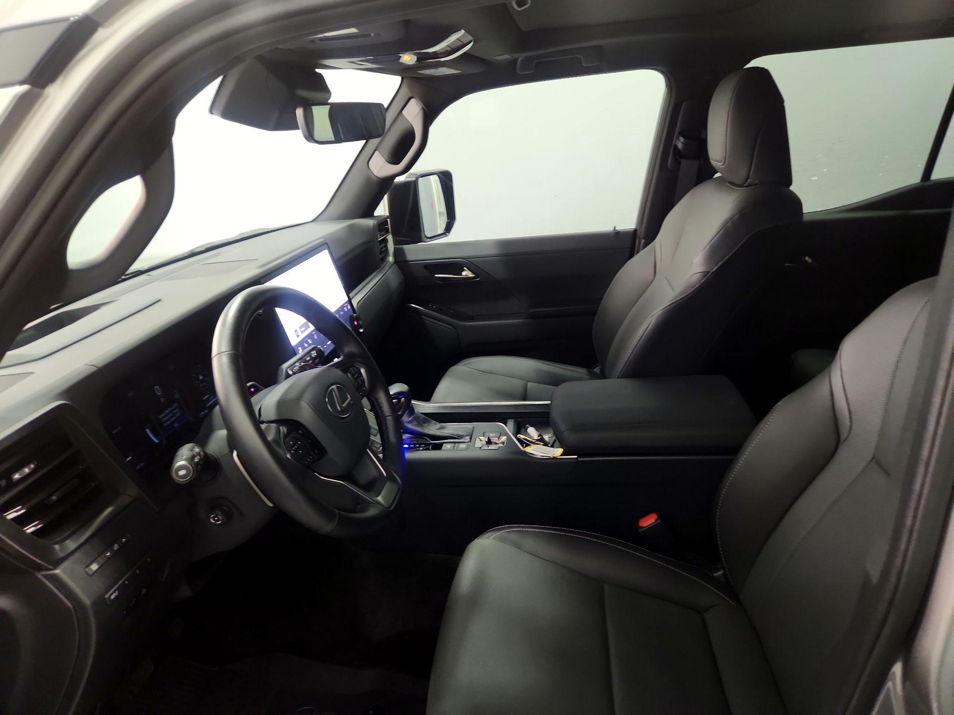 Thumbnail: 2024 Lexus GX - 11