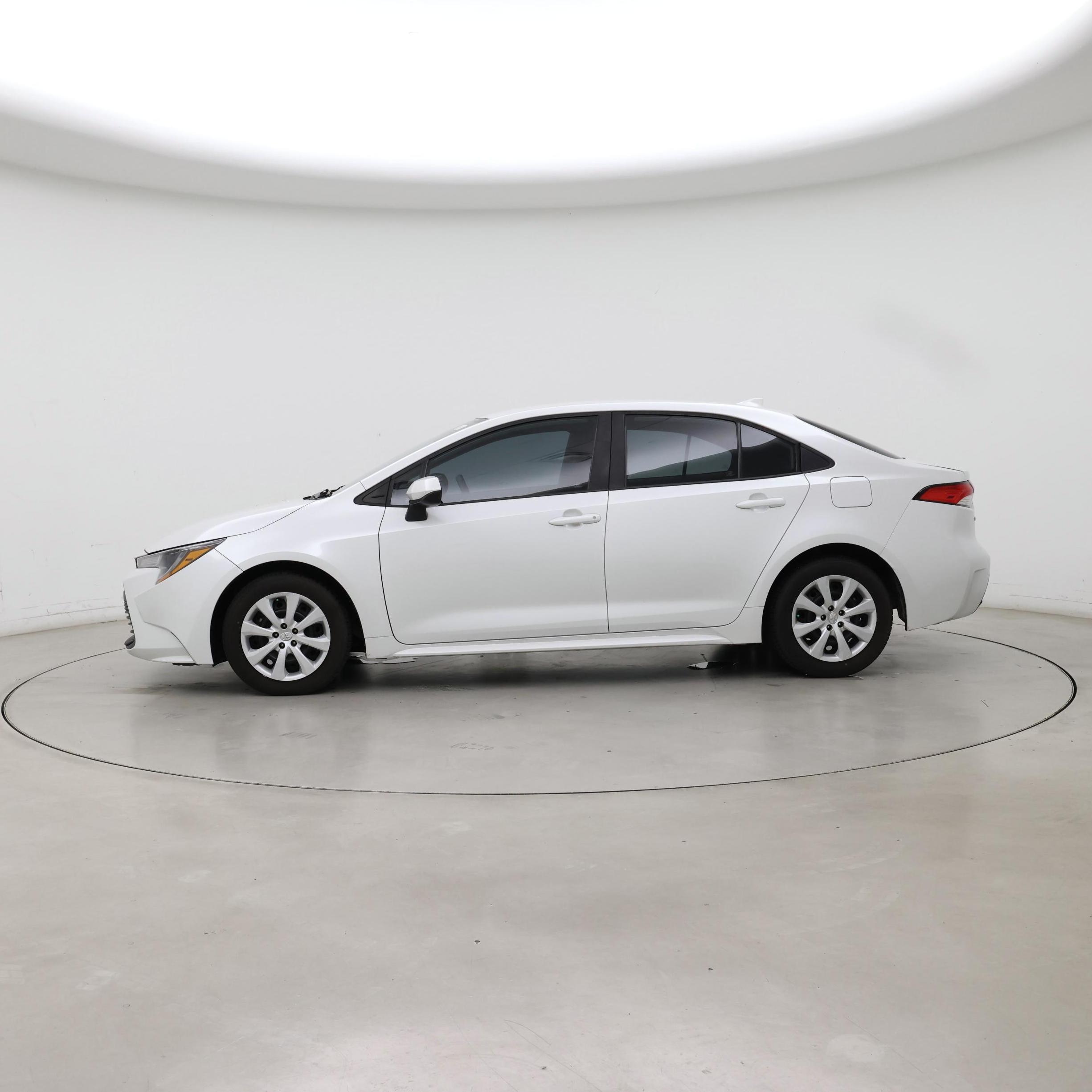 Thumbnail: 2023 Toyota Corolla - 3