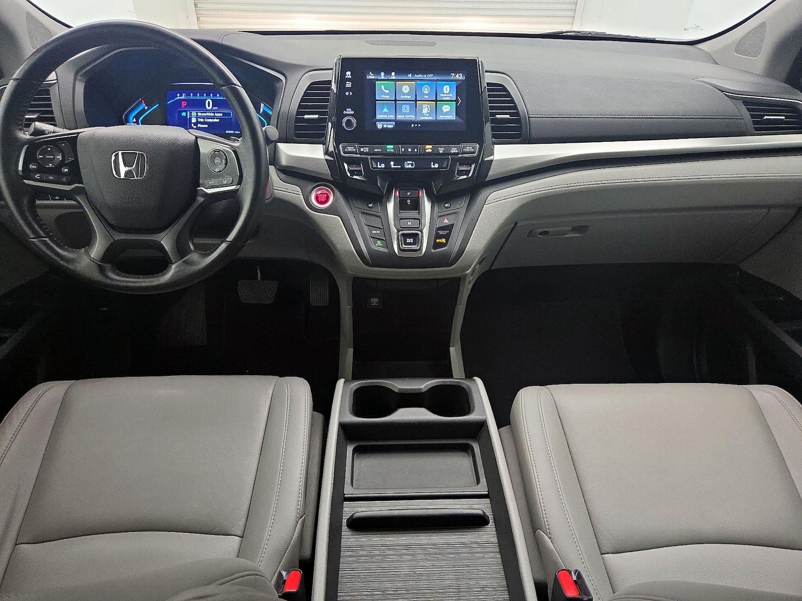 Apple CarPlay® & Android Auto™