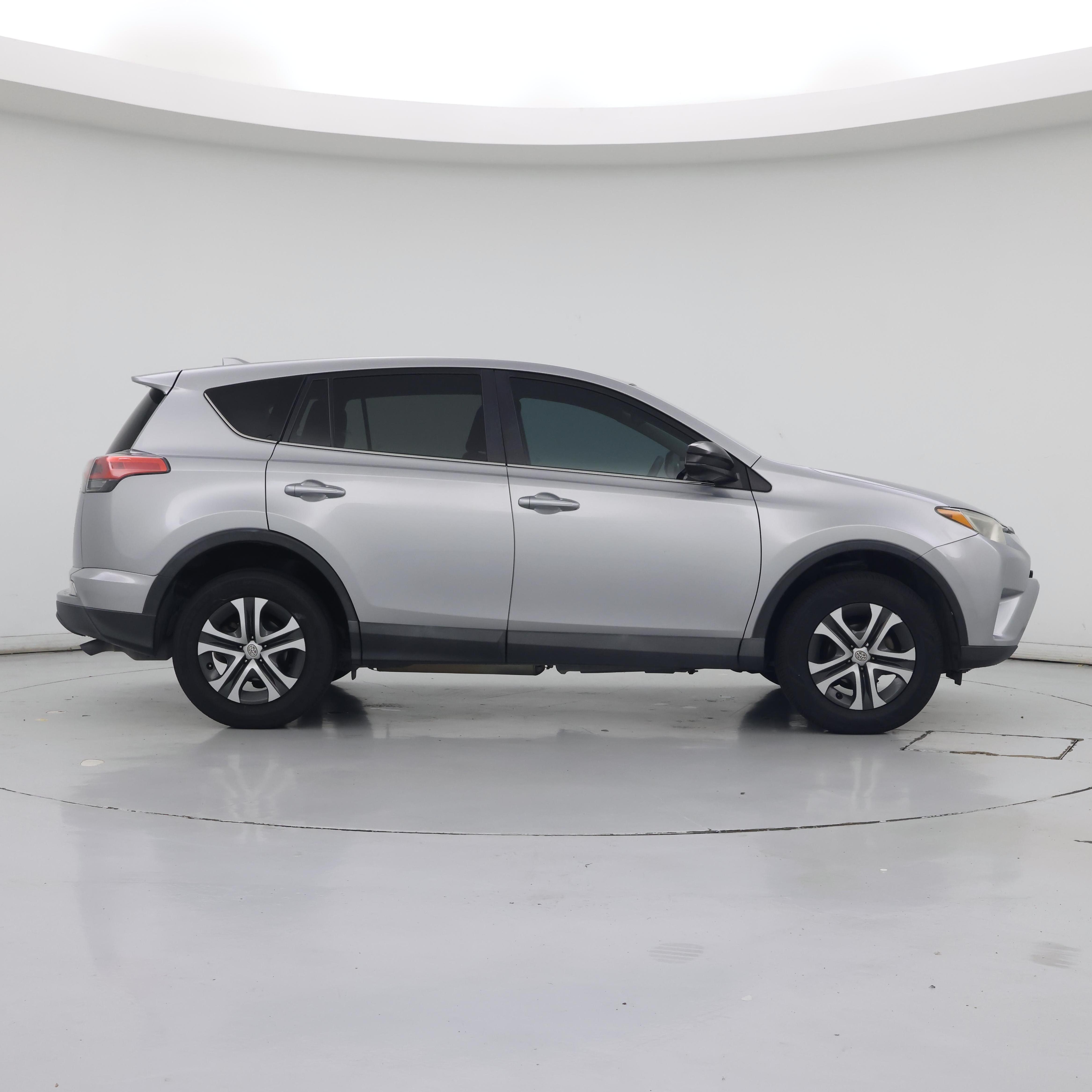 Thumbnail: 2018 Toyota RAV4 - 7