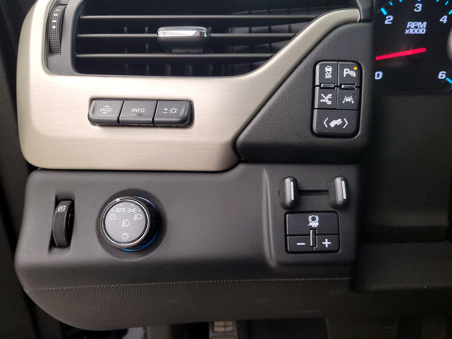 Thumbnail: 2019 GMC Yukon XL - 13