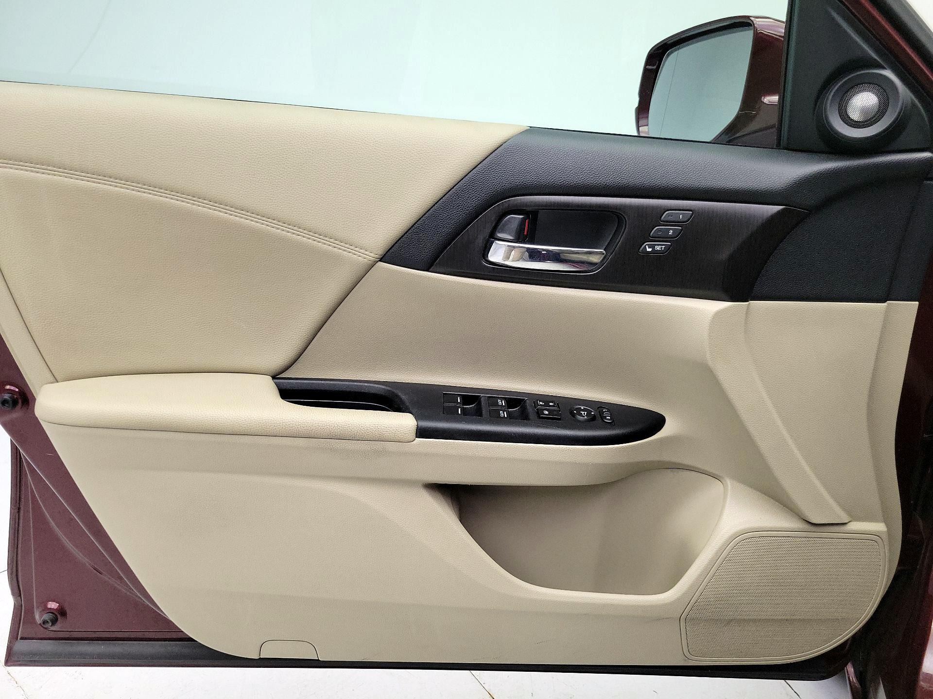 Thumbnail: 2014 Honda Accord - 12