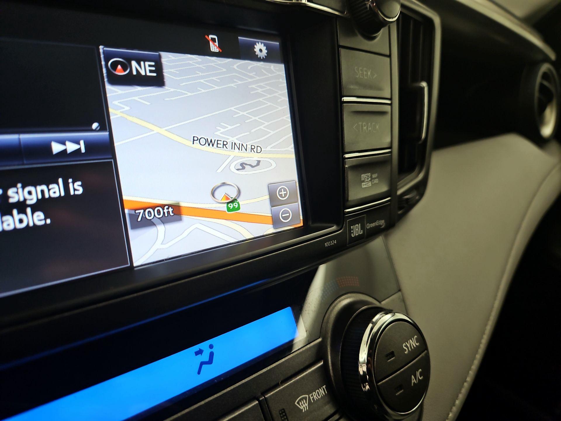Thumbnail: 2015 Toyota RAV4 - 14