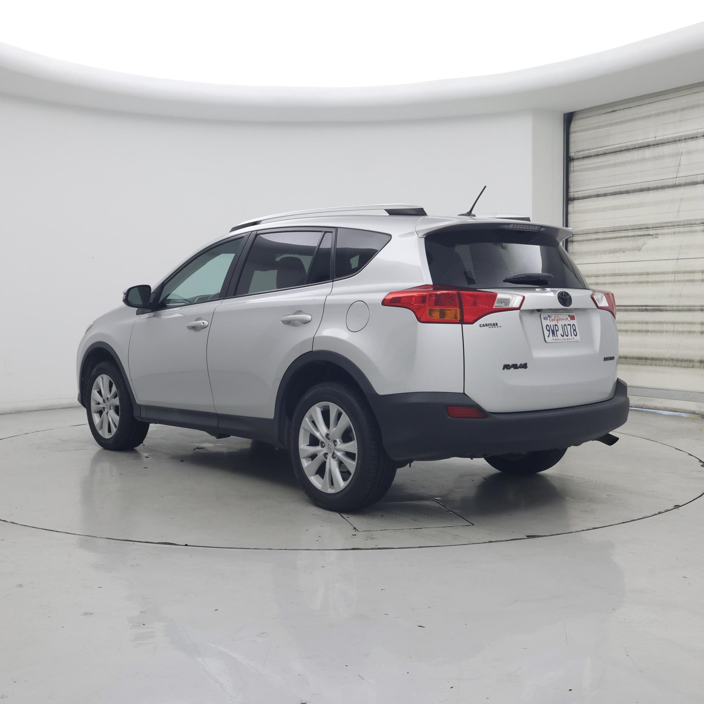 Thumbnail: 2015 Toyota RAV4 - 2
