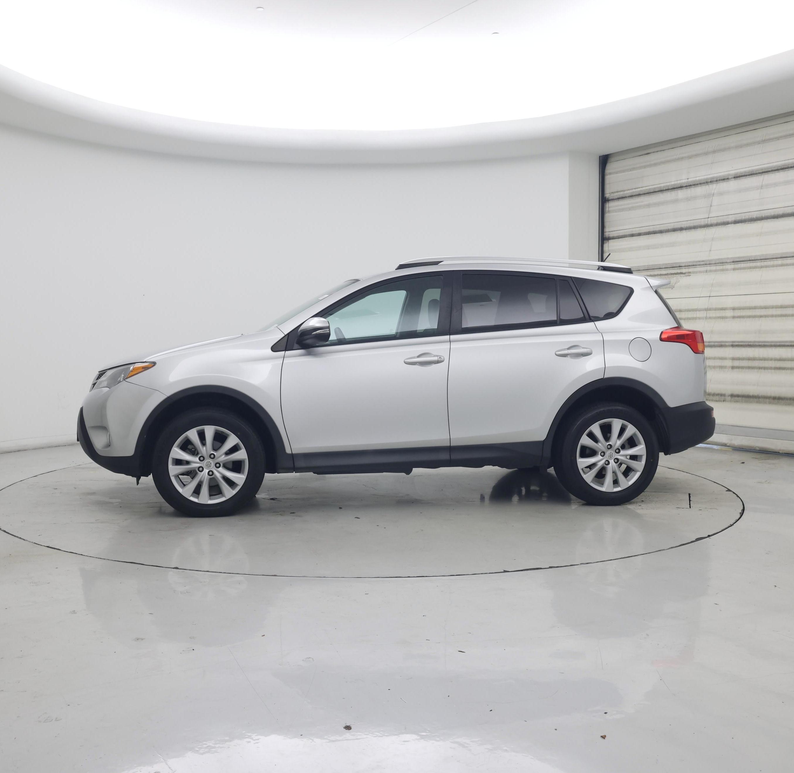 Thumbnail: 2015 Toyota RAV4 - 3