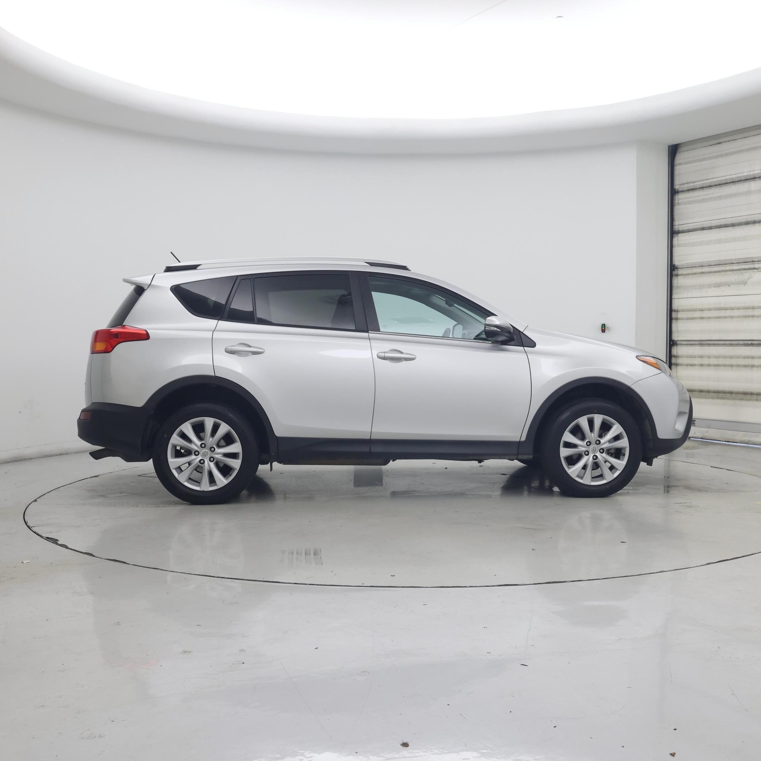 Thumbnail: 2015 Toyota RAV4 - 7