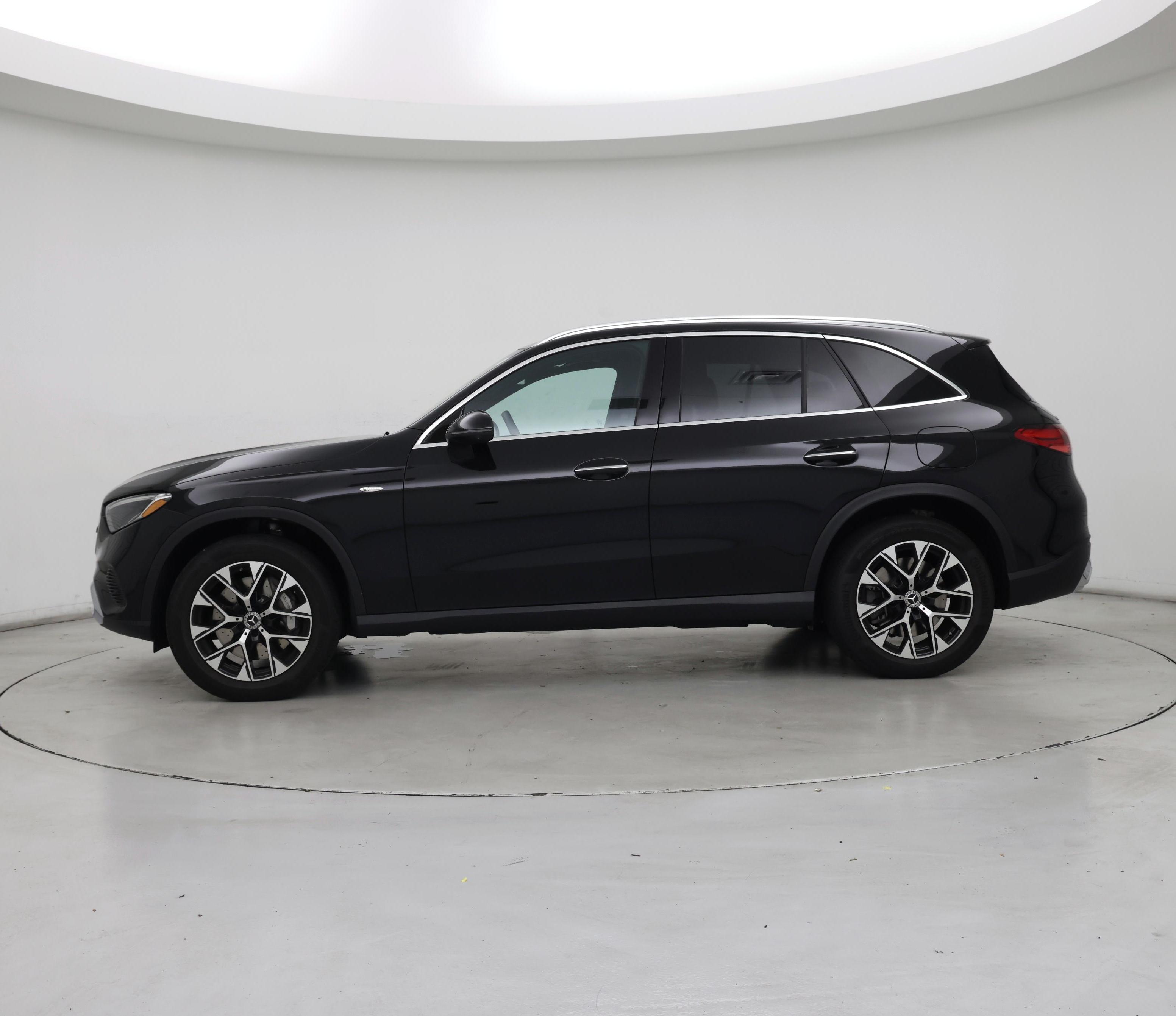 Thumbnail: 2025 Mercedes-Benz GLC - 3