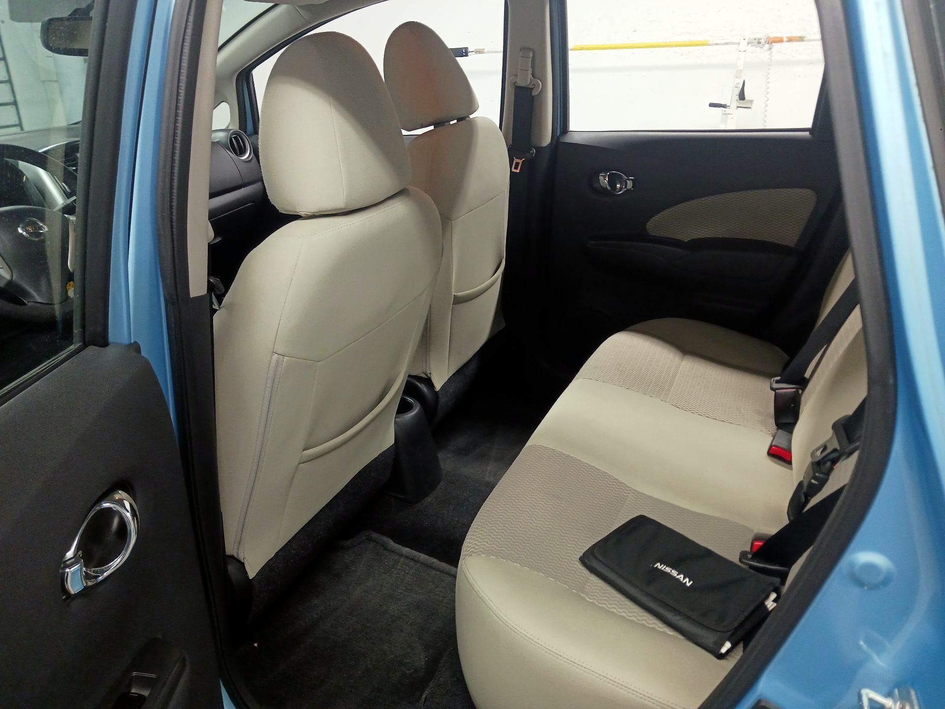 Thumbnail: 2015 Nissan Versa Note - 17
