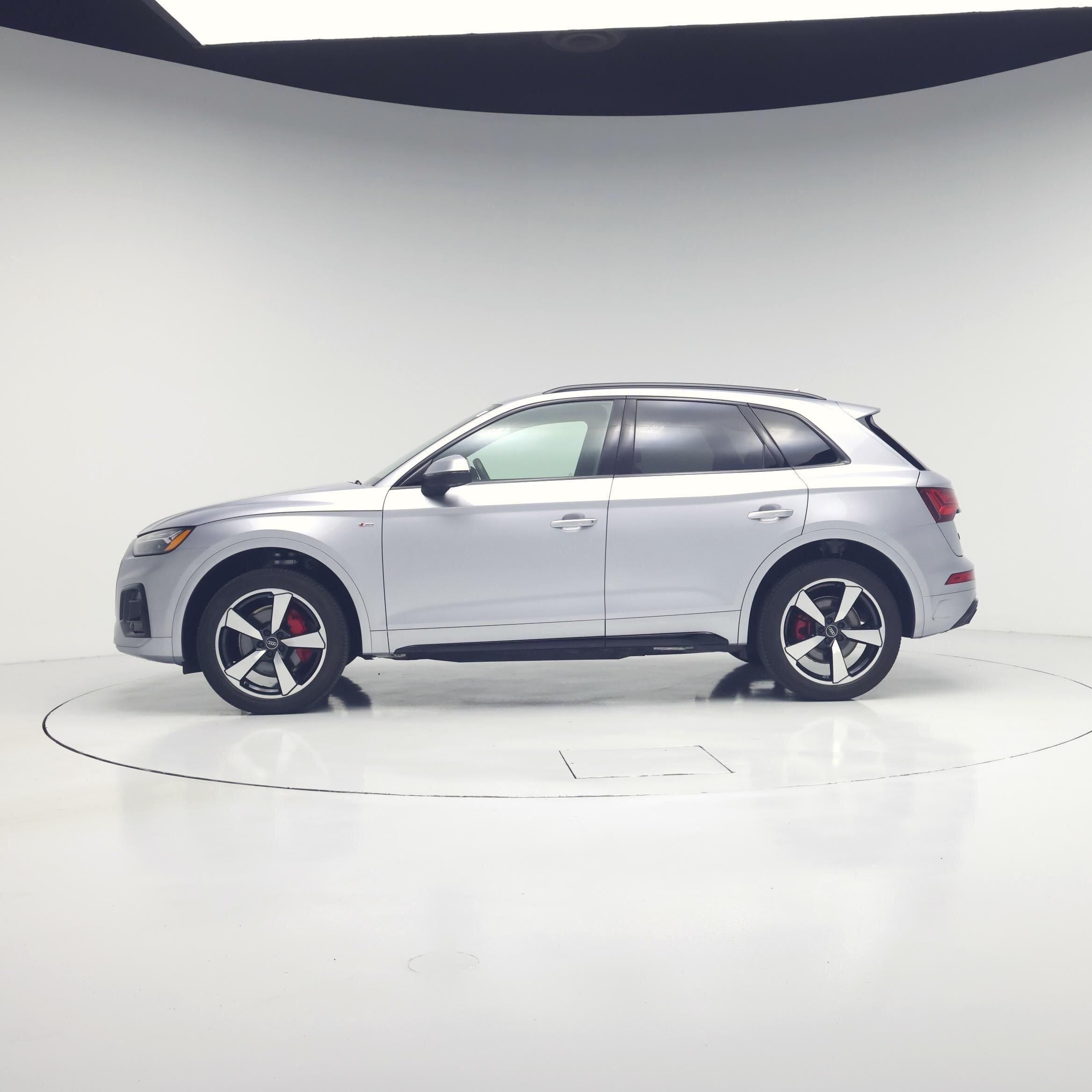 Thumbnail: 2024 Audi Q5 - 3