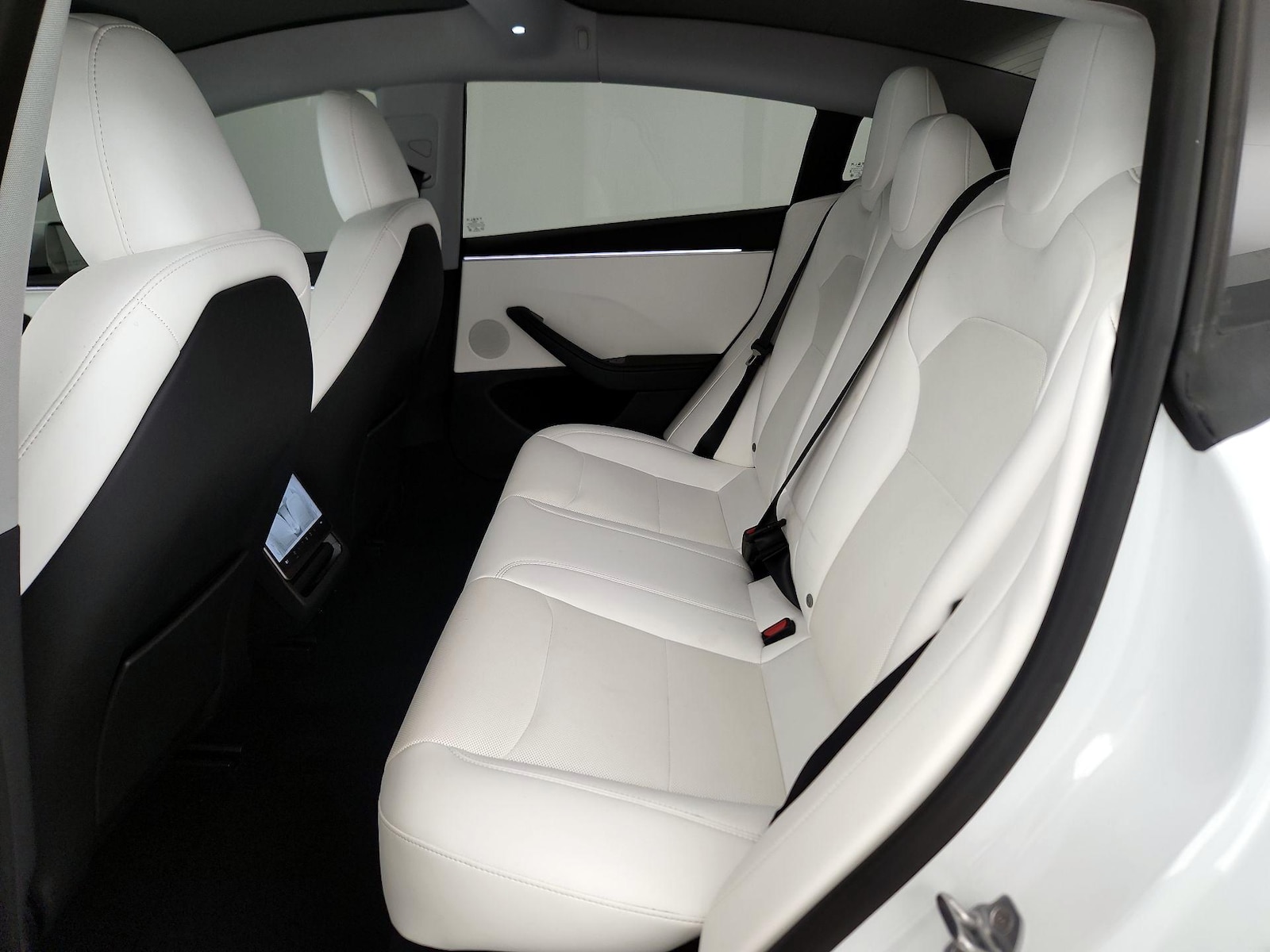 2025 Tesla Model 3 Long Range - Photo 21