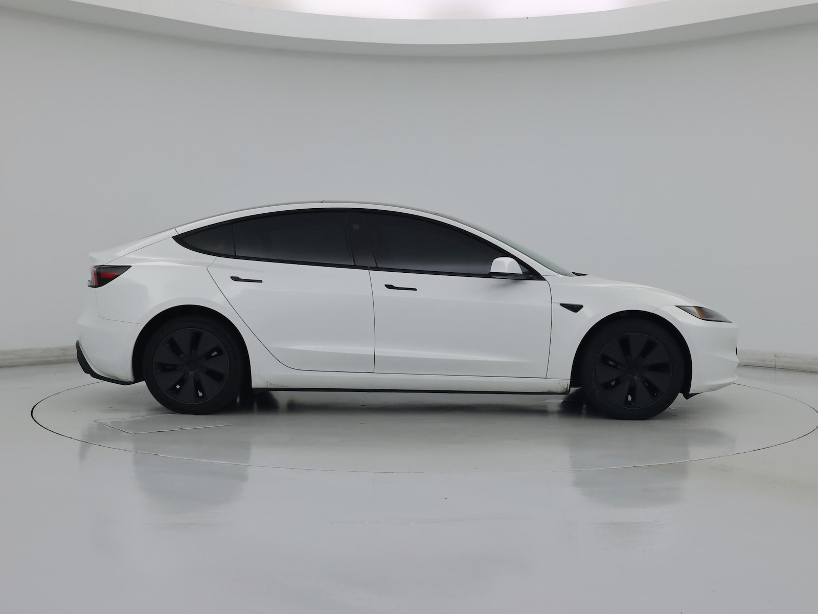 2025 Tesla Model 3 Long Range - Photo 8