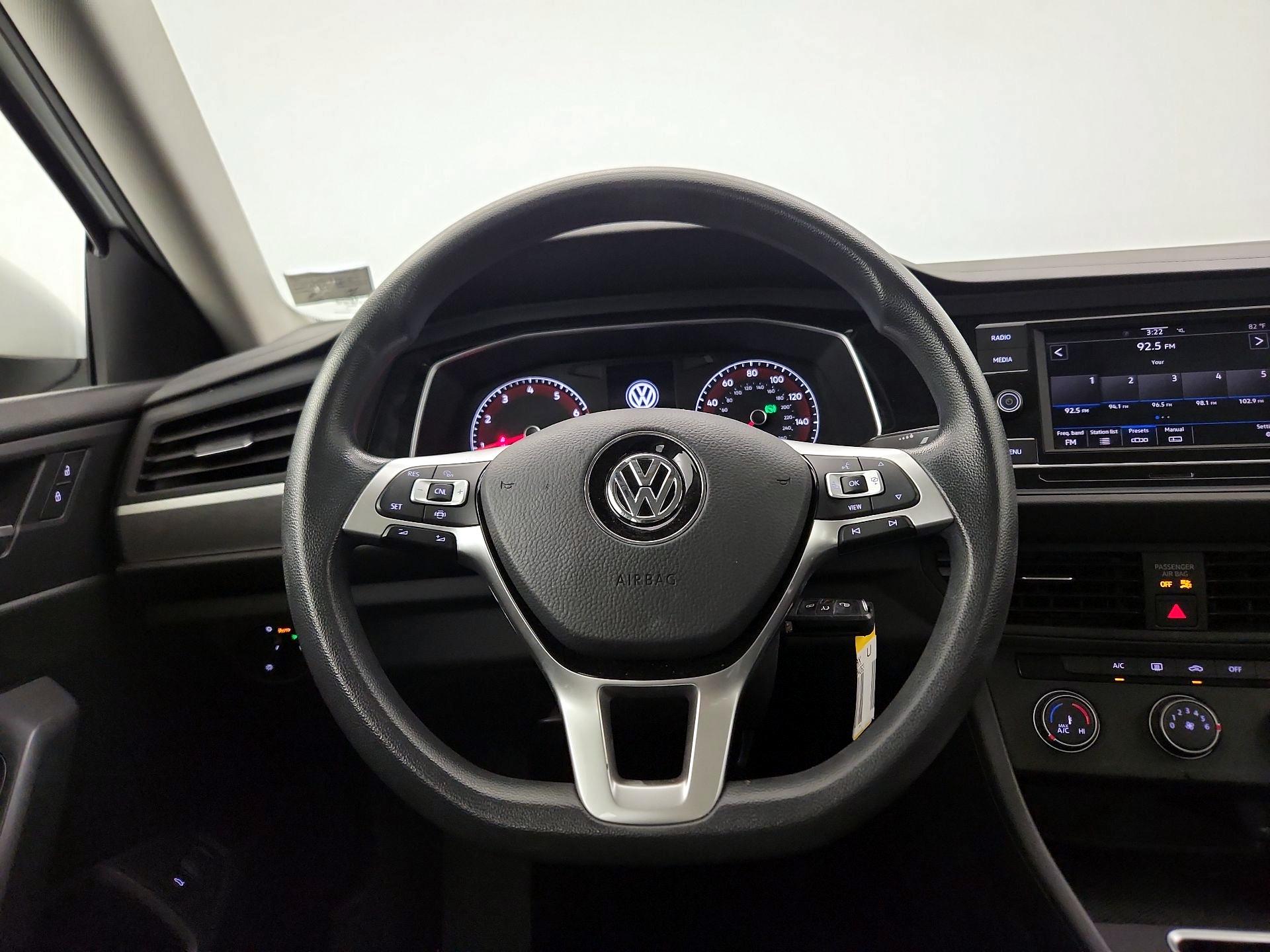 Thumbnail: 2020 Volkswagen Jetta - 10