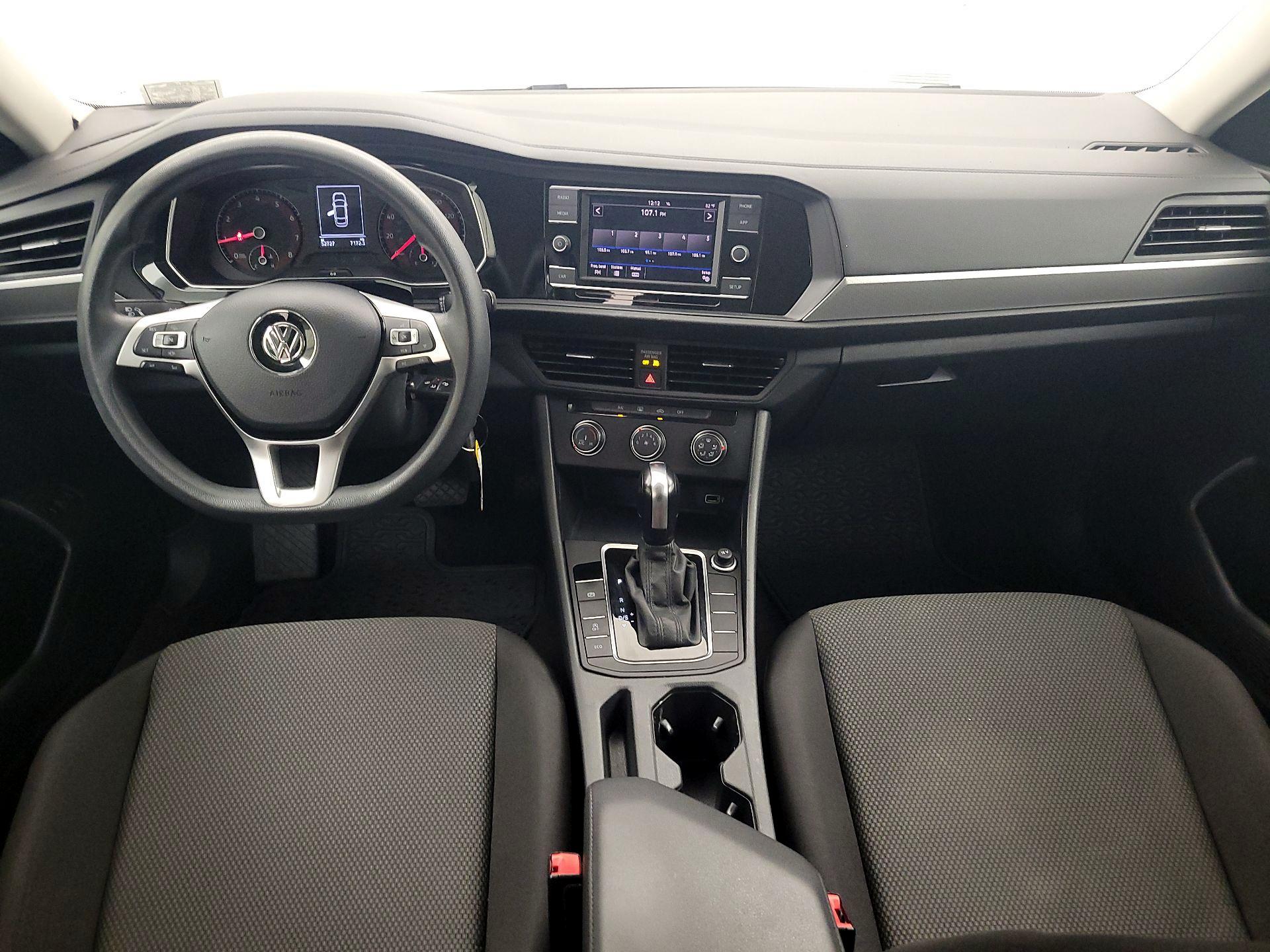 Thumbnail: 2019 Volkswagen Jetta - 9
