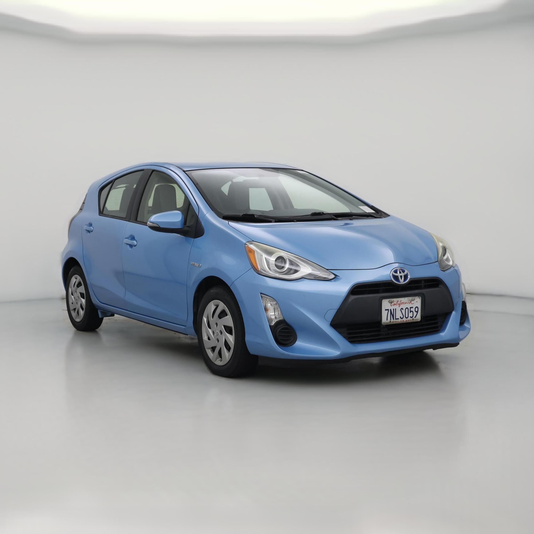 Thumbnail: 2015 Toyota Prius c - 1