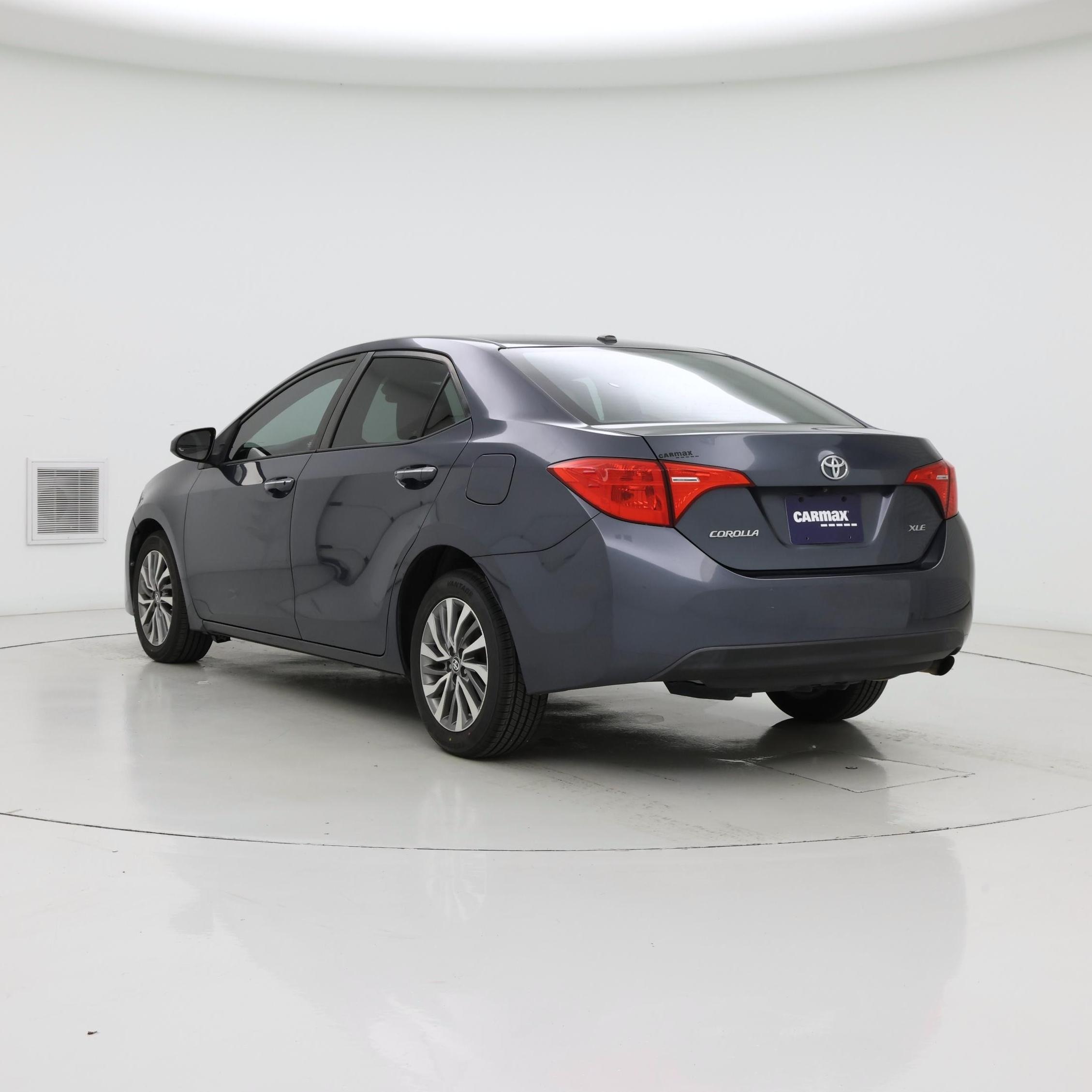 Thumbnail: 2017 Toyota Corolla - 2