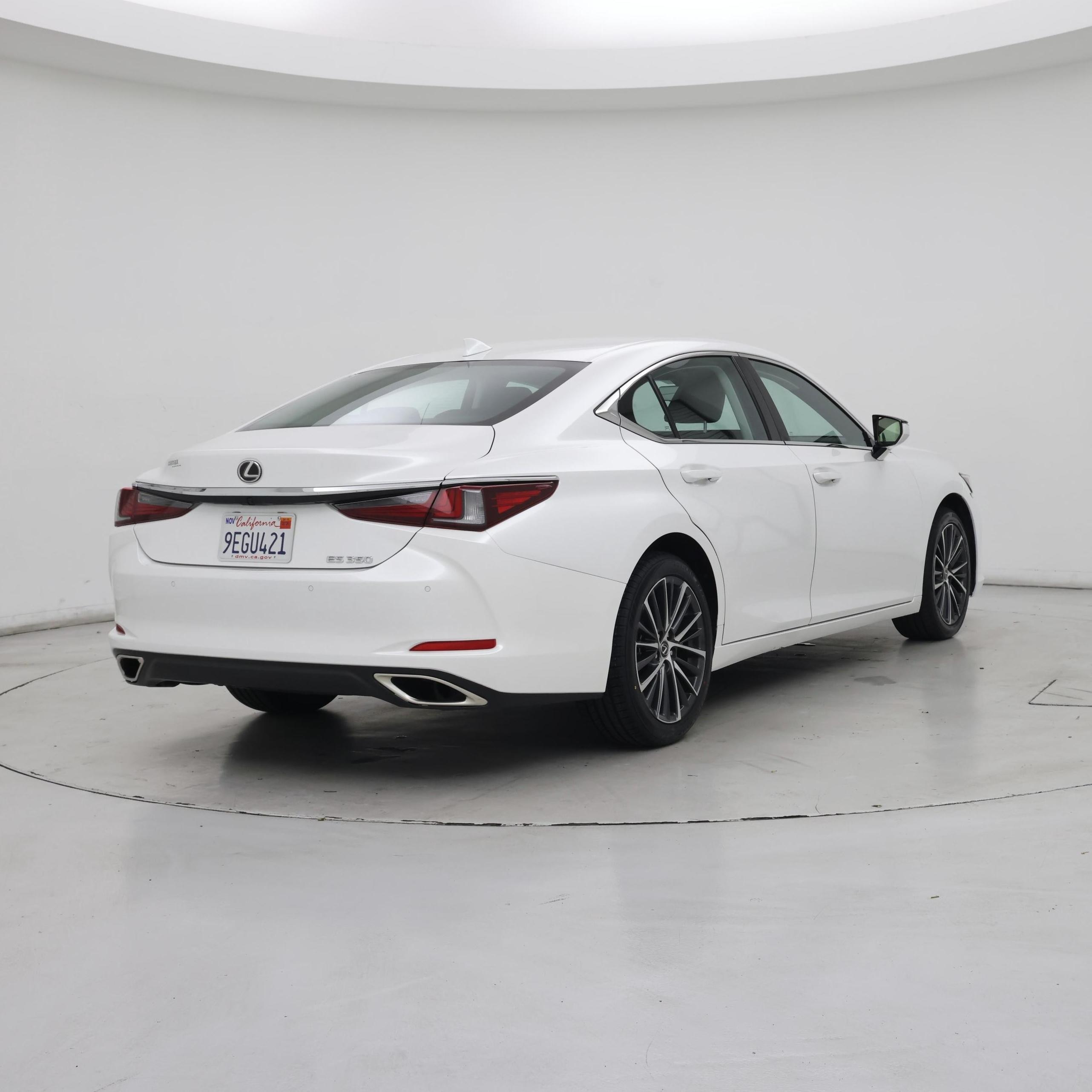 Thumbnail: 2023 Lexus ES - 8
