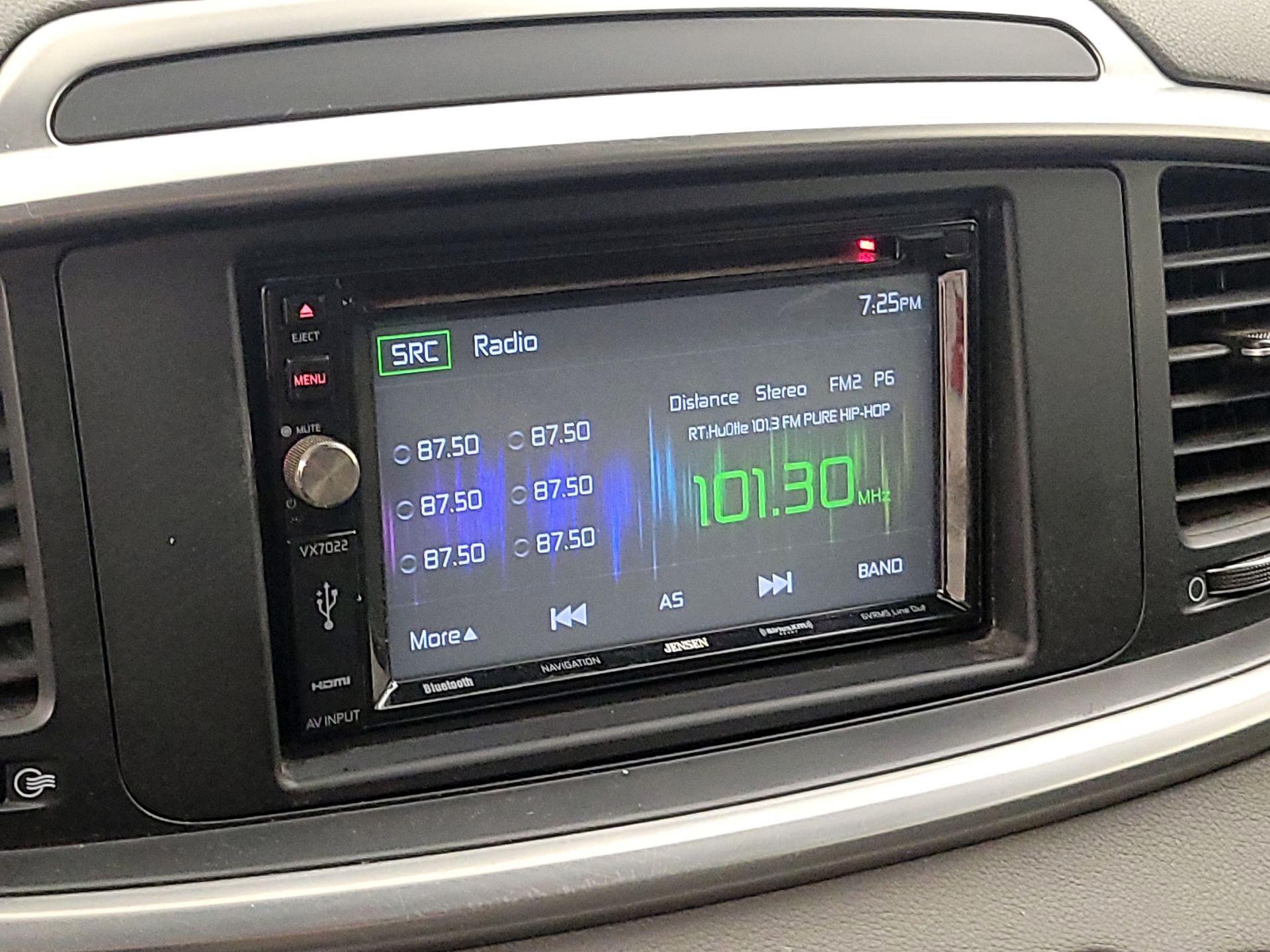 Thumbnail: 2016 Kia Sorento - 13
