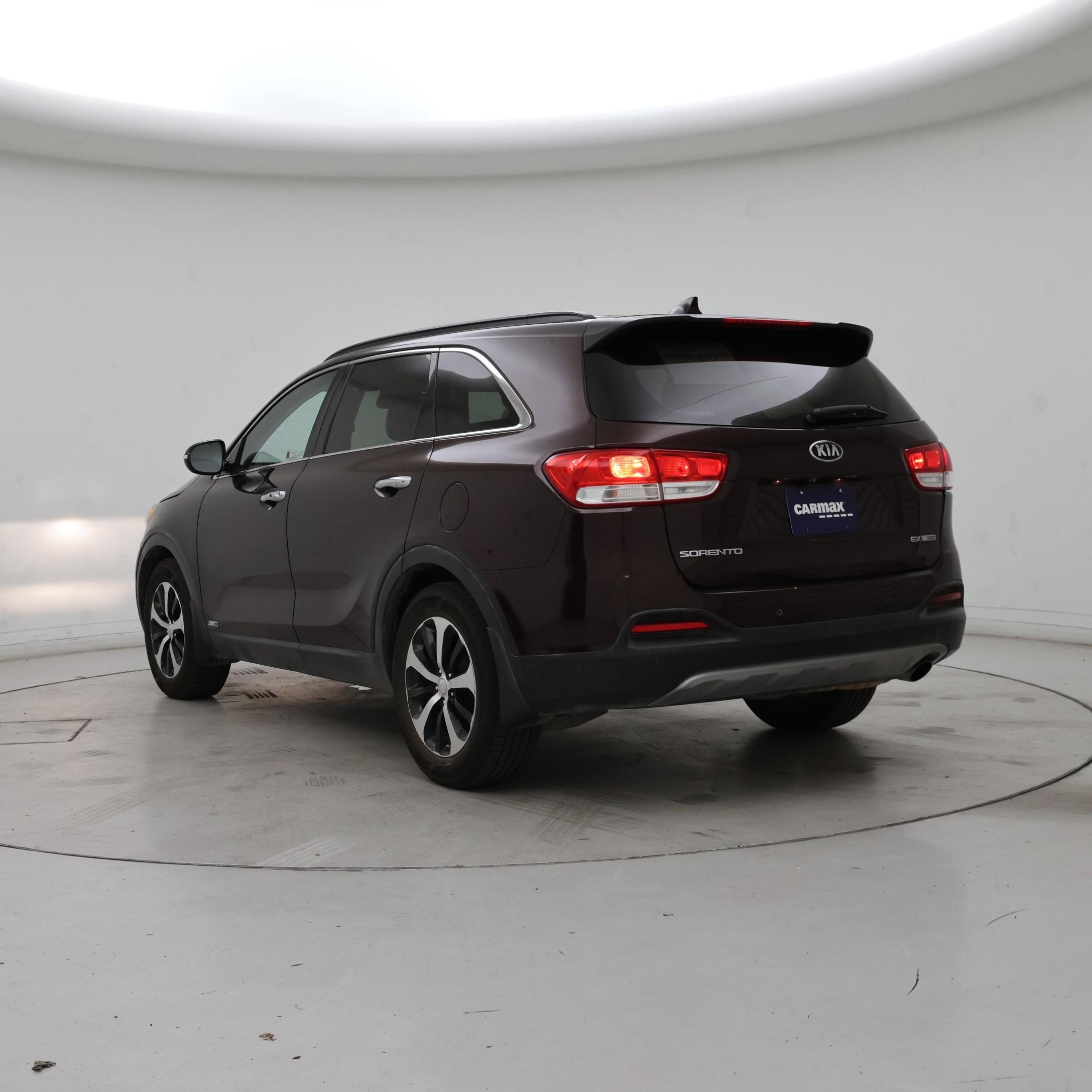 Thumbnail: 2016 Kia Sorento - 2