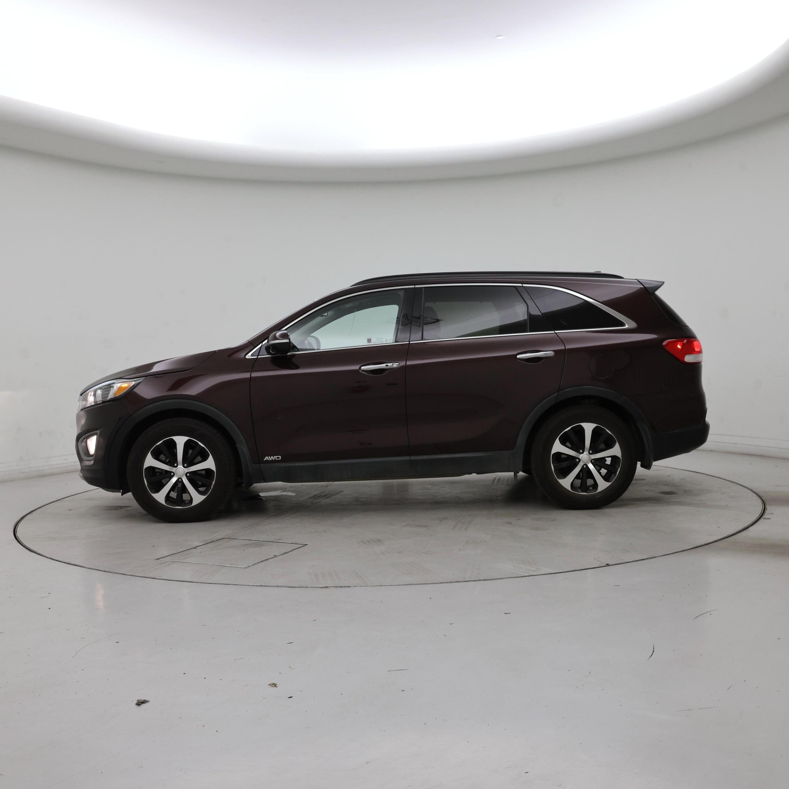 Thumbnail: 2016 Kia Sorento - 3