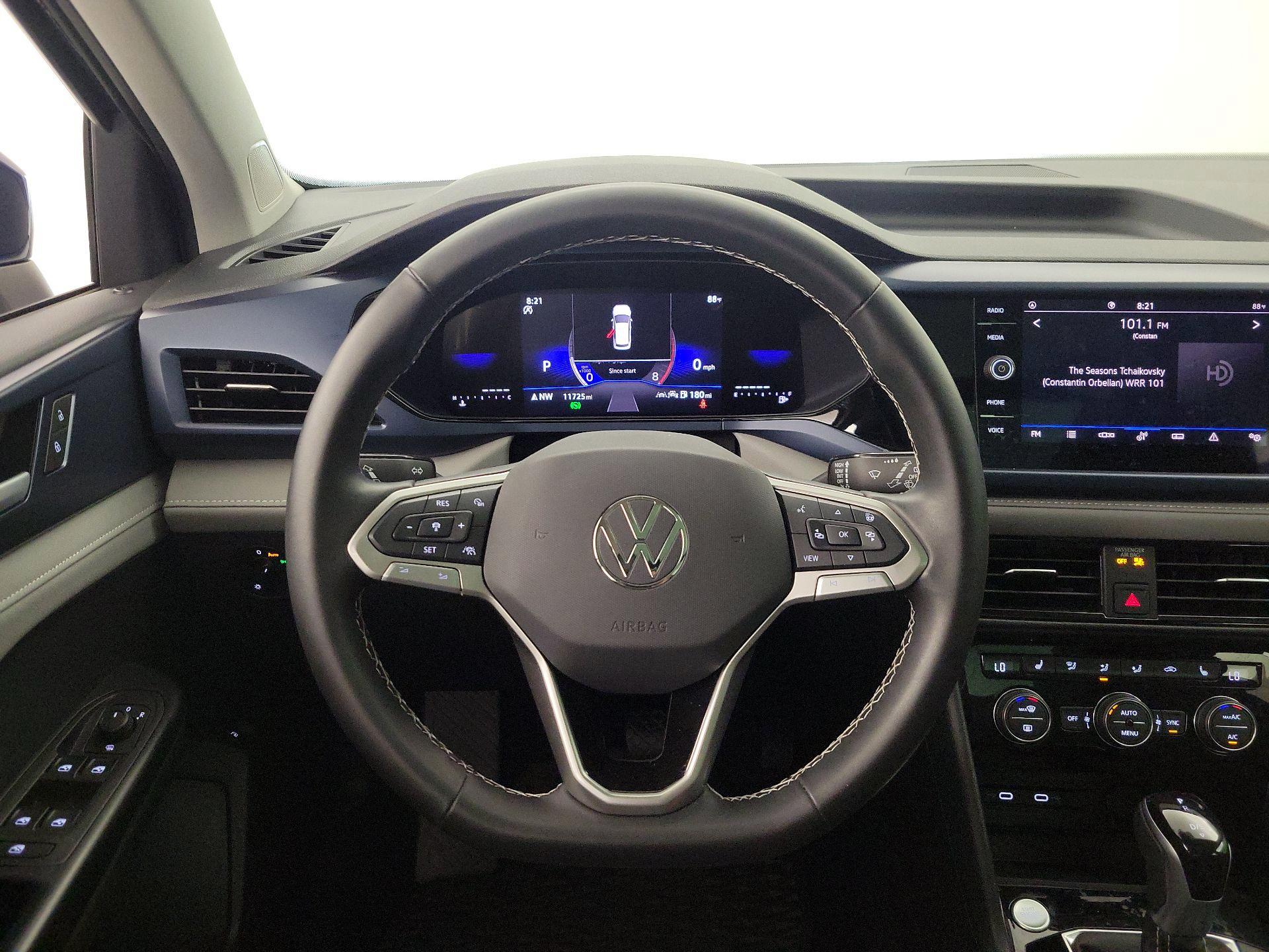 Thumbnail: 2024 Volkswagen Taos - 10