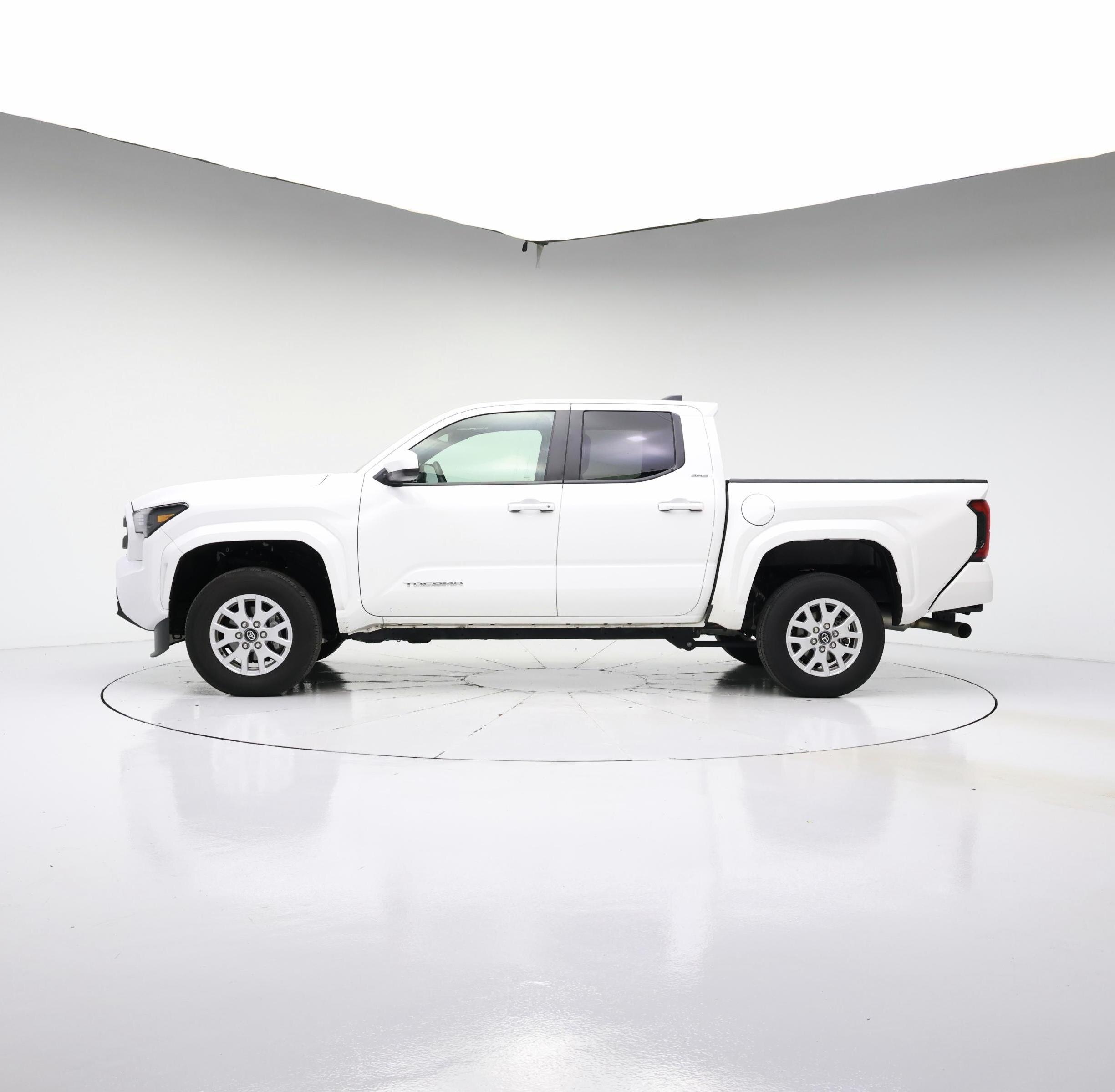 Thumbnail: 2024 Toyota Tacoma - 3