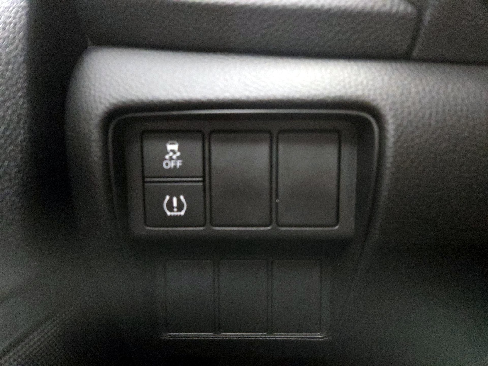 2018 Honda CR-V LX - Photo 14