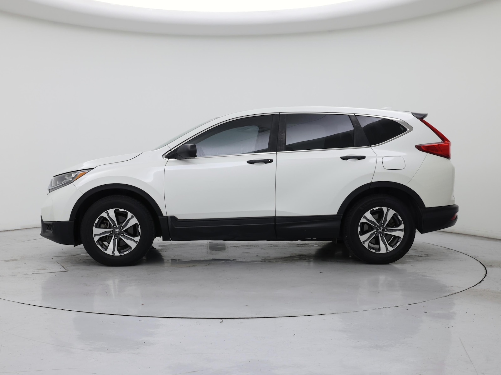 2018 Honda CR-V LX - Photo 4