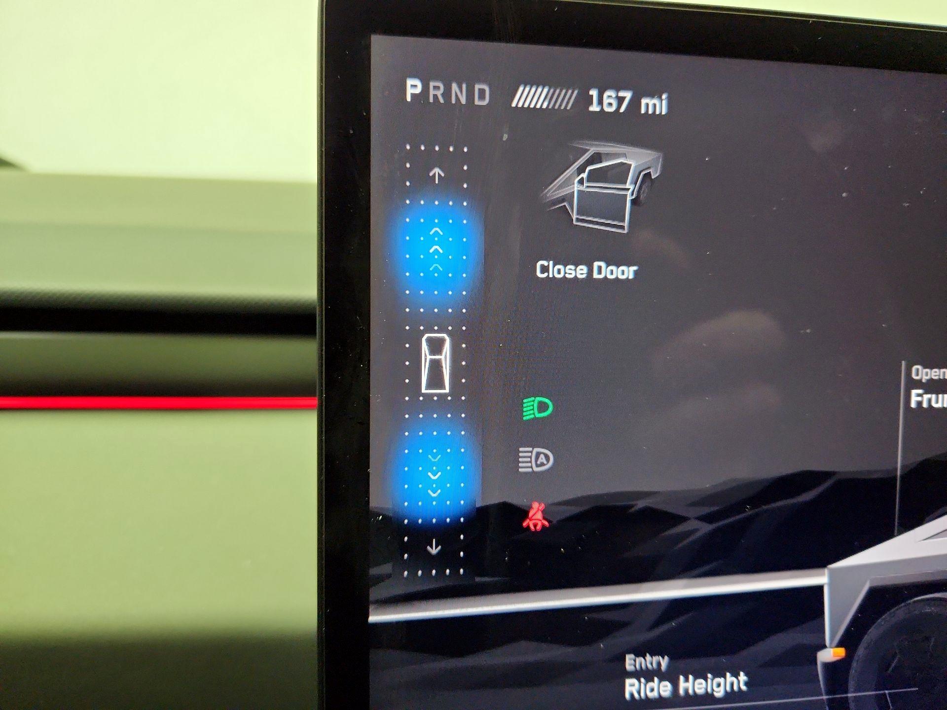 Thumbnail: 2025 Tesla Cybertruck - 18