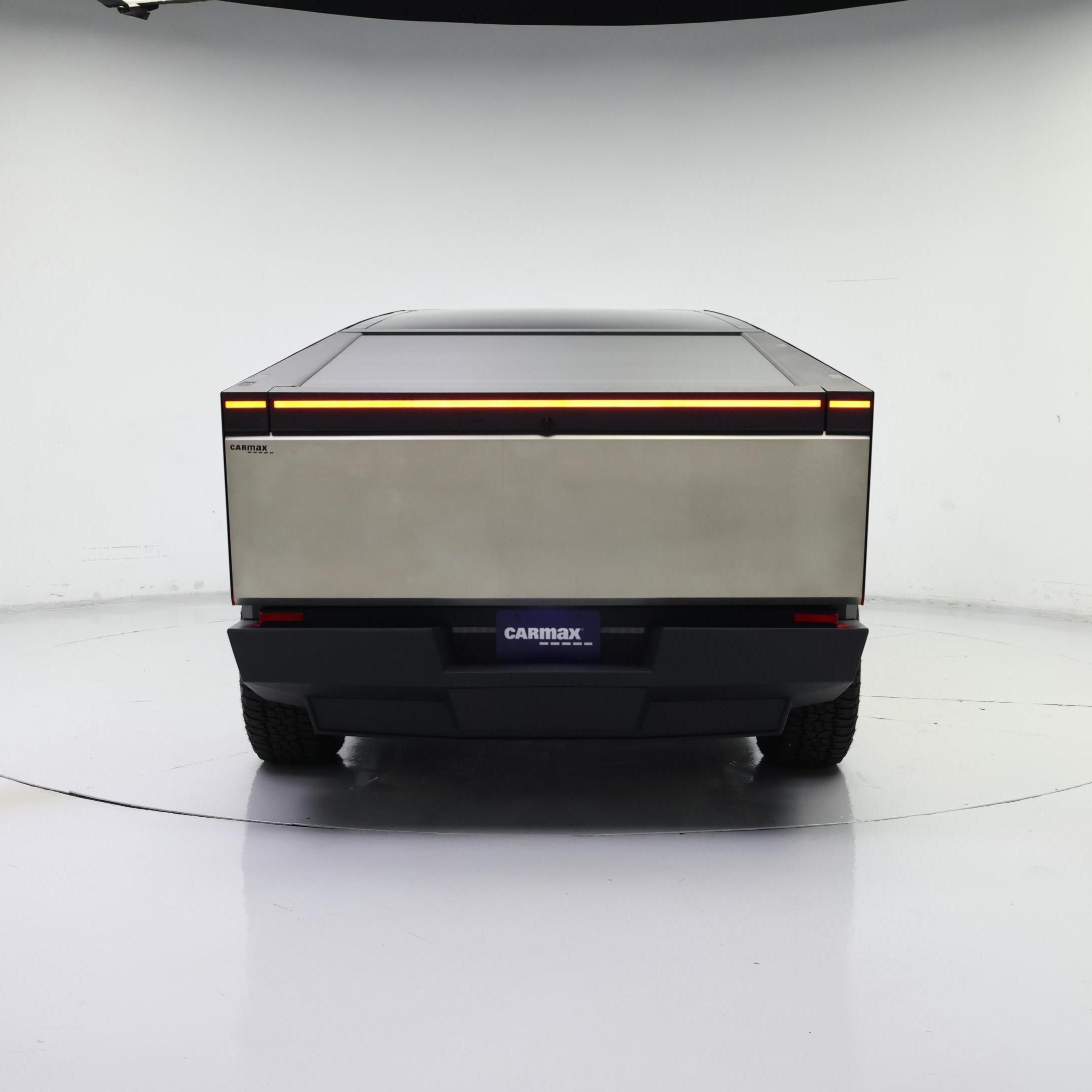 Thumbnail: 2025 Tesla Cybertruck - 6