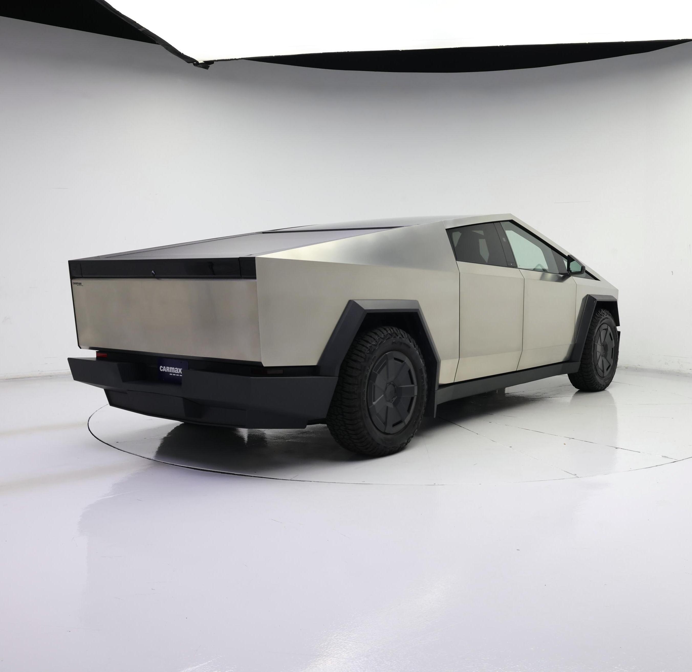 Thumbnail: 2025 Tesla Cybertruck - 8