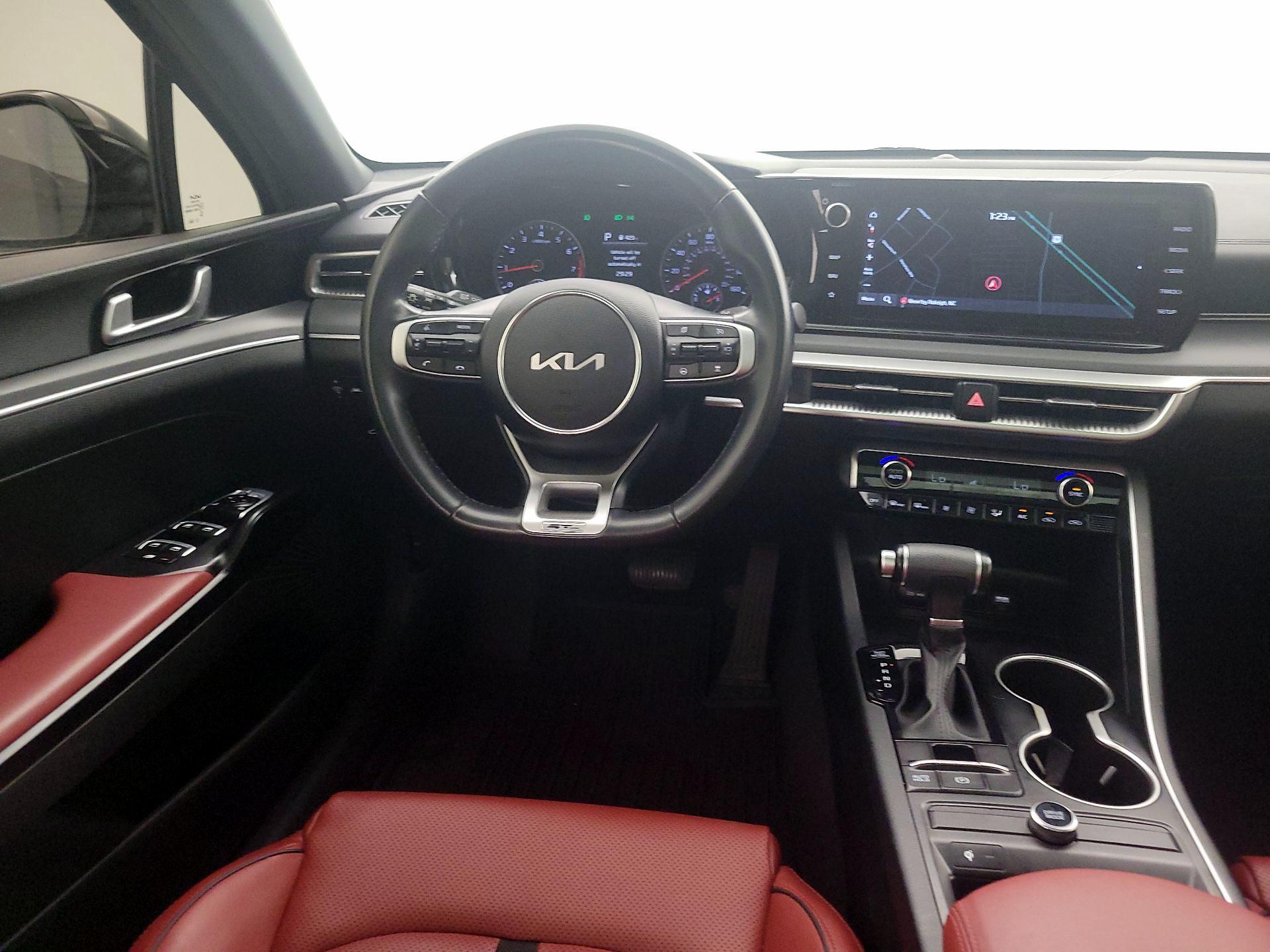 Thumbnail: 2023 Kia K5 - 10