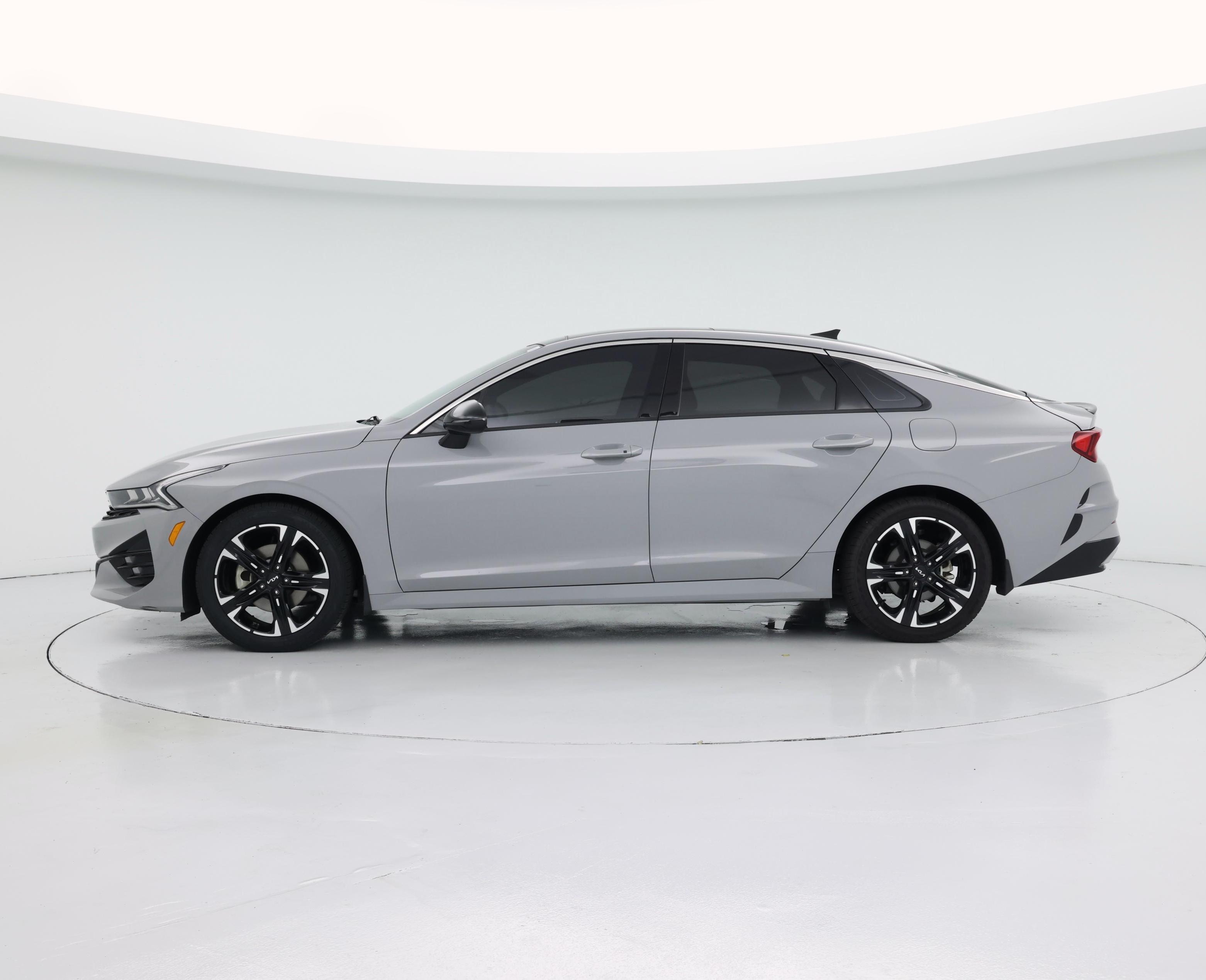 Thumbnail: 2023 Kia K5 - 3