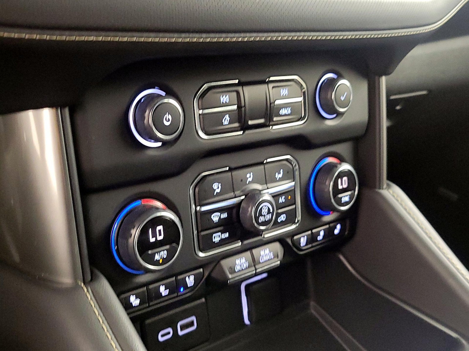 2023 Chevrolet Tahoe Premier - Photo 17