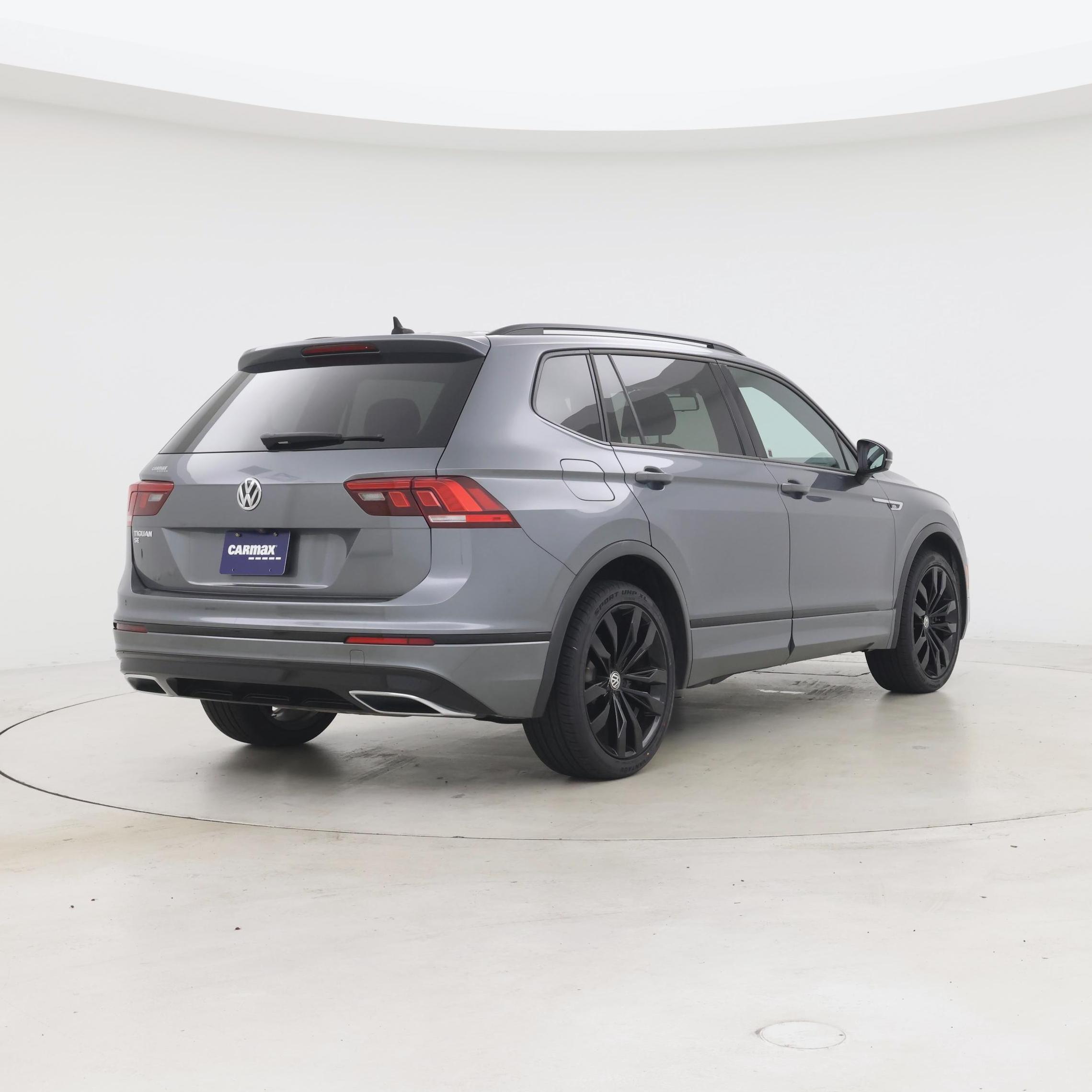Thumbnail: 2020 Volkswagen Tiguan - 8