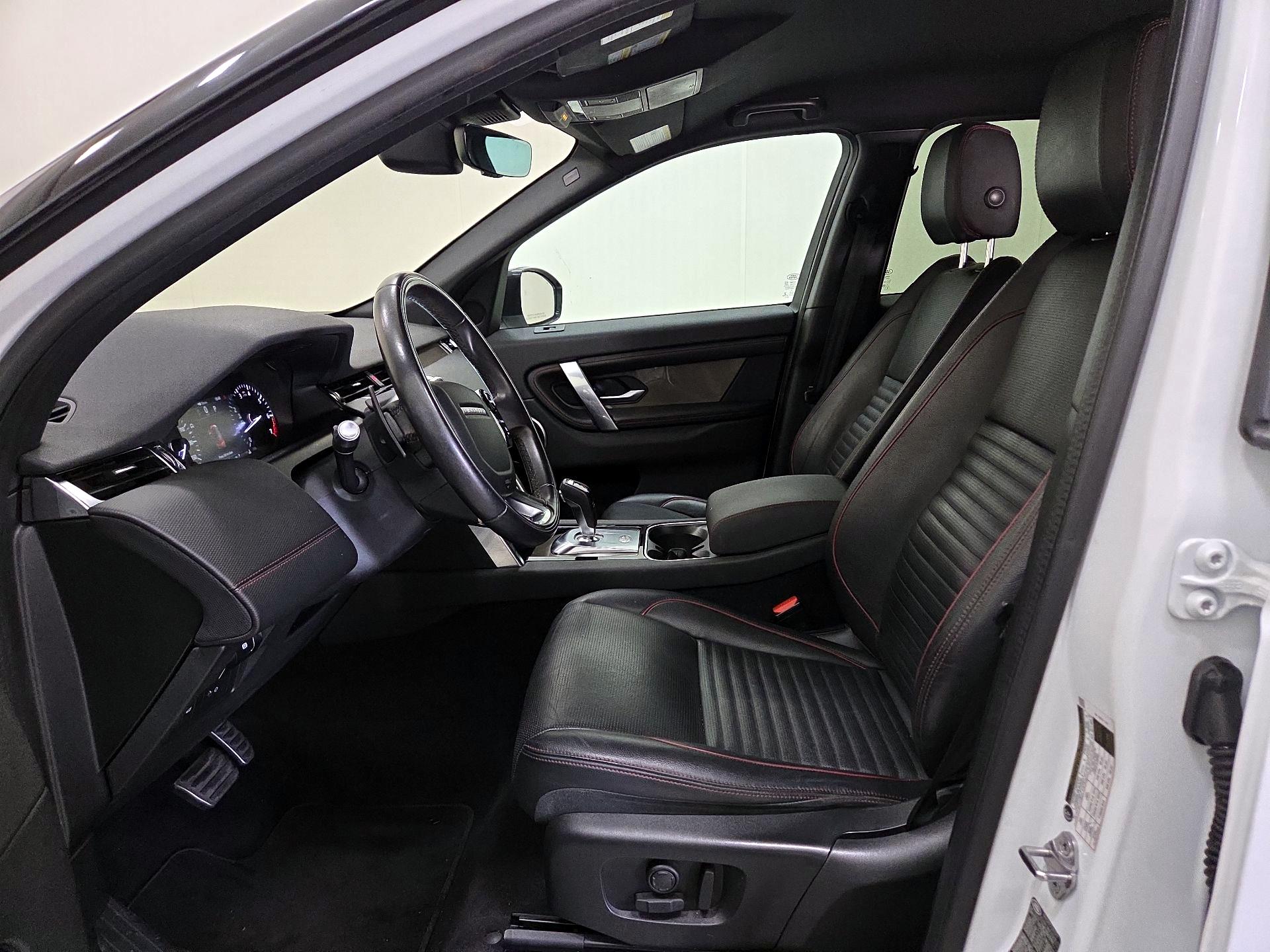 Thumbnail: 2020 Land Rover Discovery Sport - 11
