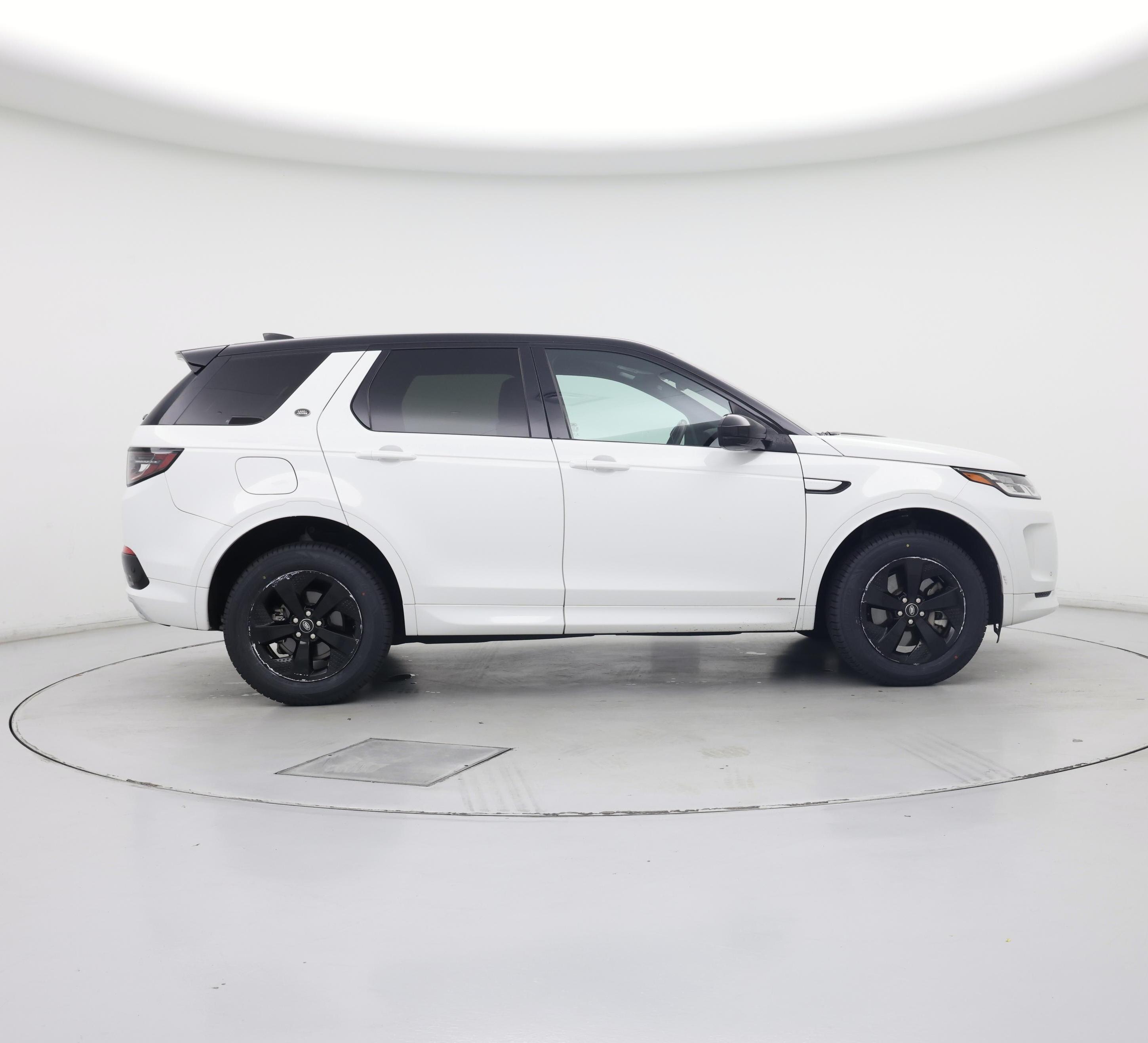 Thumbnail: 2020 Land Rover Discovery Sport - 7