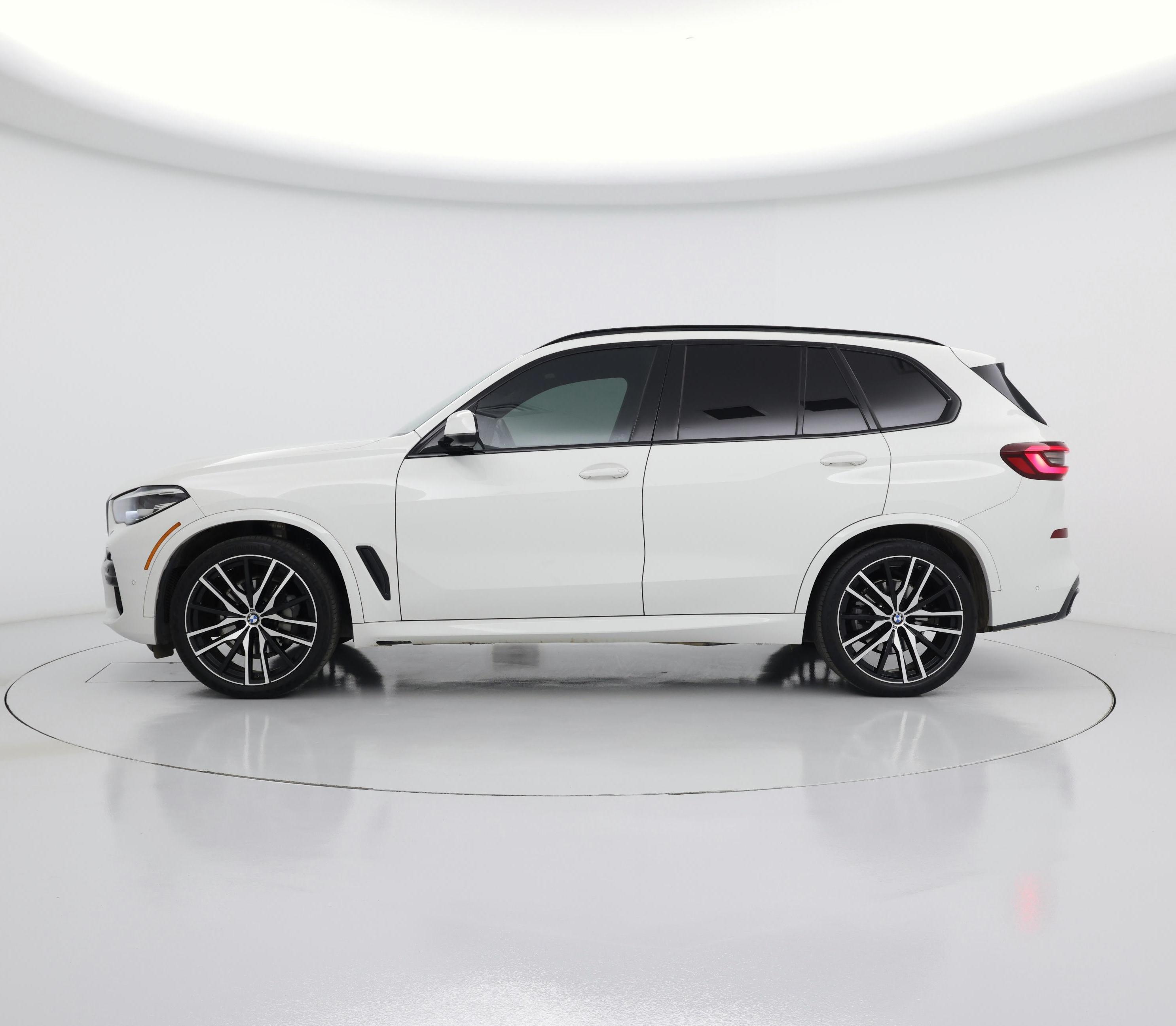 Thumbnail: 2021 BMW X5 - 3