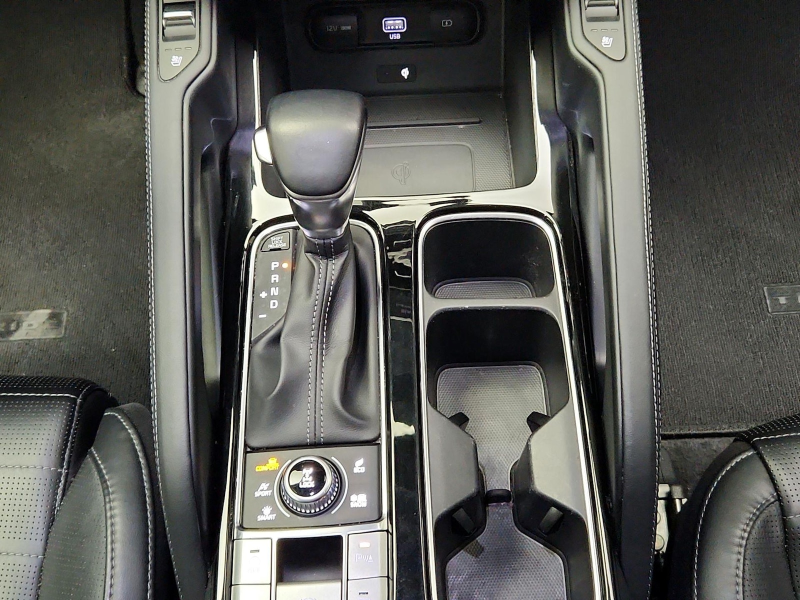 2021 Kia Telluride SX - Photo 17