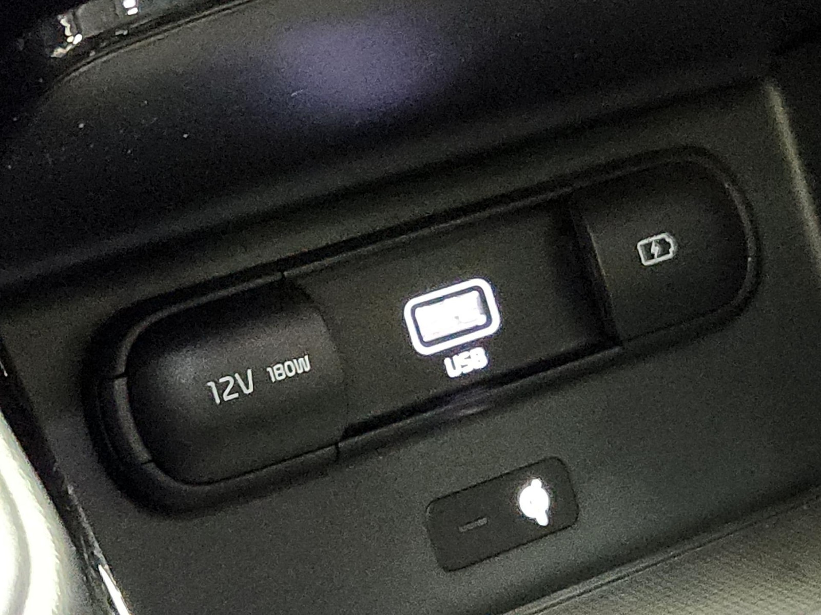 2021 Kia Telluride SX - Photo 18