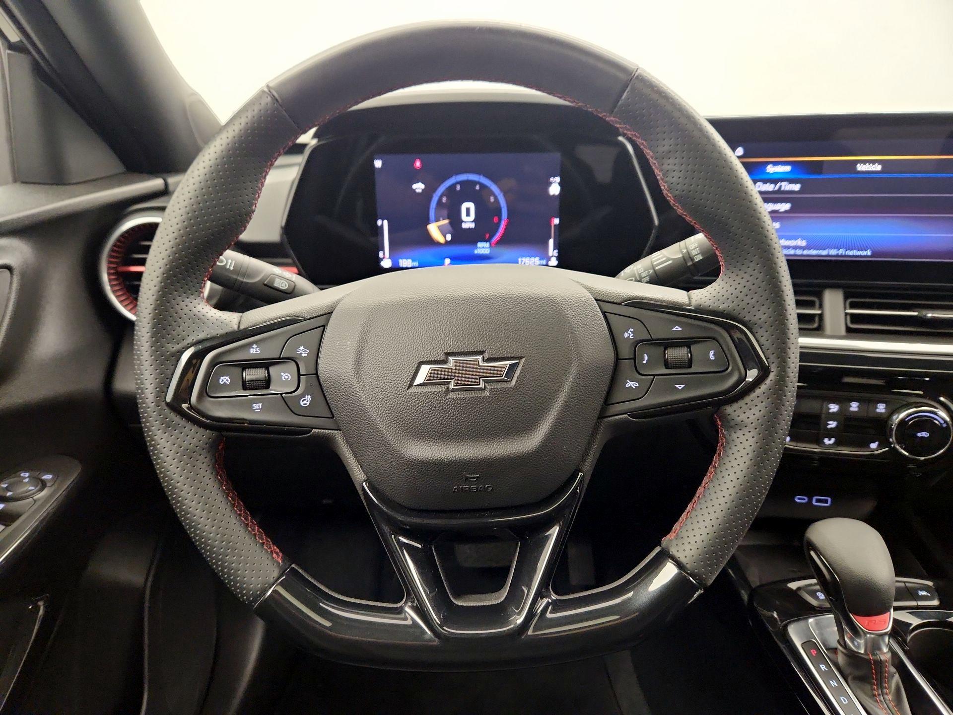 Thumbnail: 2024 Chevrolet Trax - 10