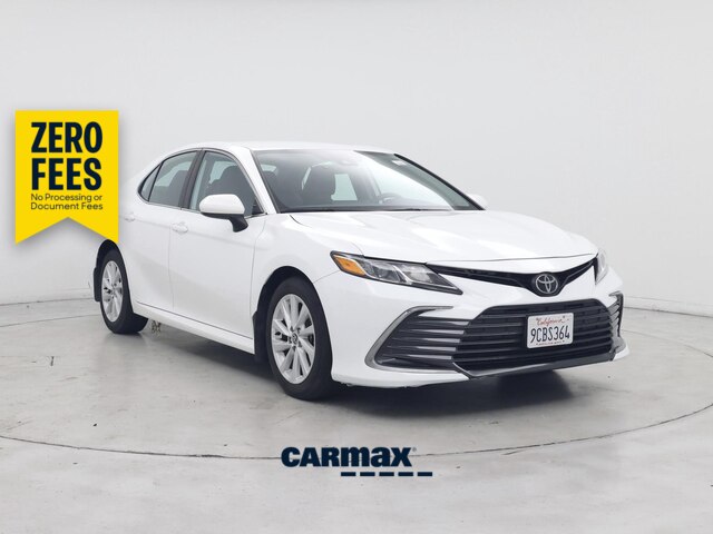 White 2022 Toyota Camry Sedan Front-Wheel Drive Automatic