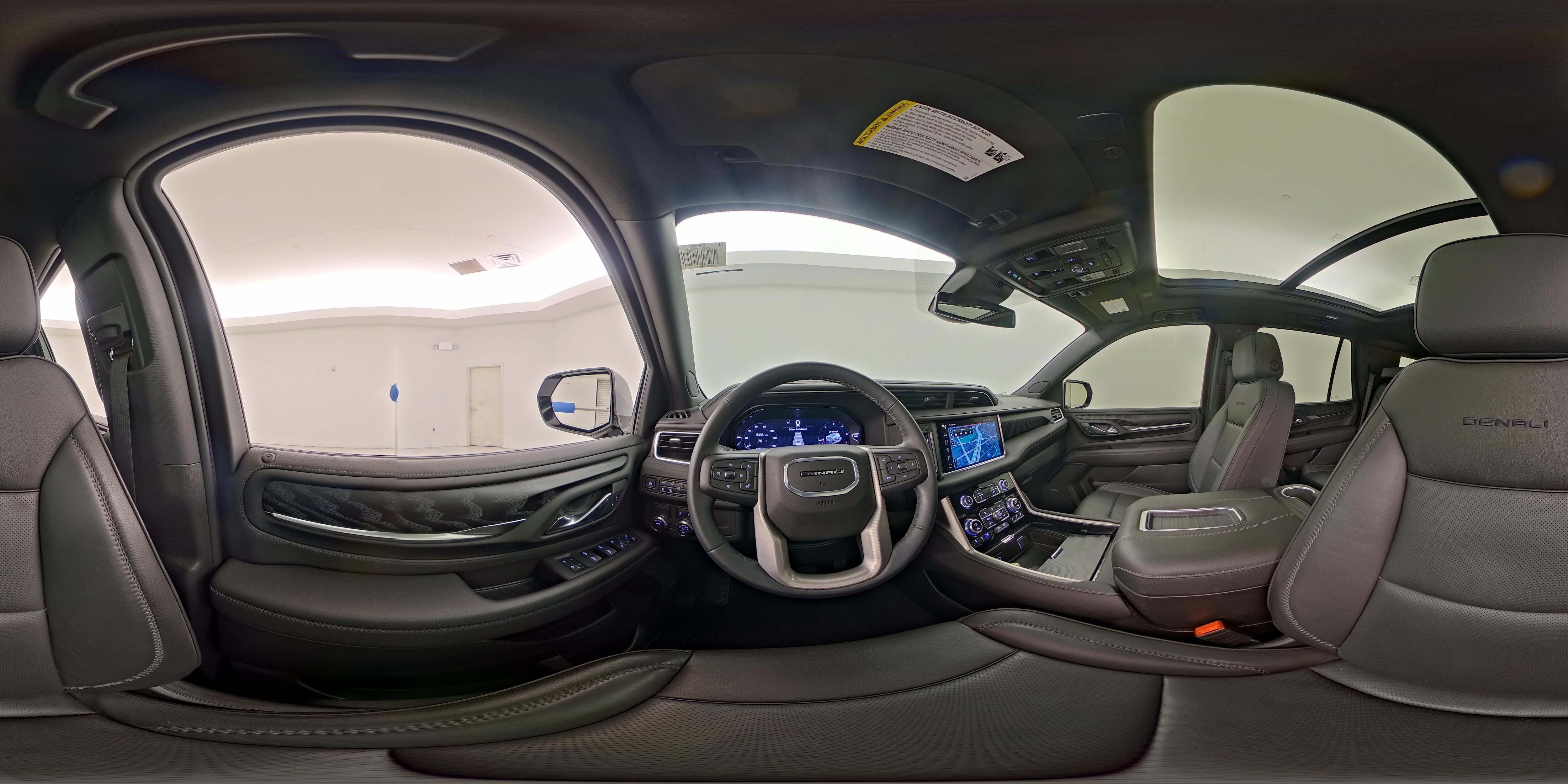 2024 GMC Yukon Denali - Photo 28
