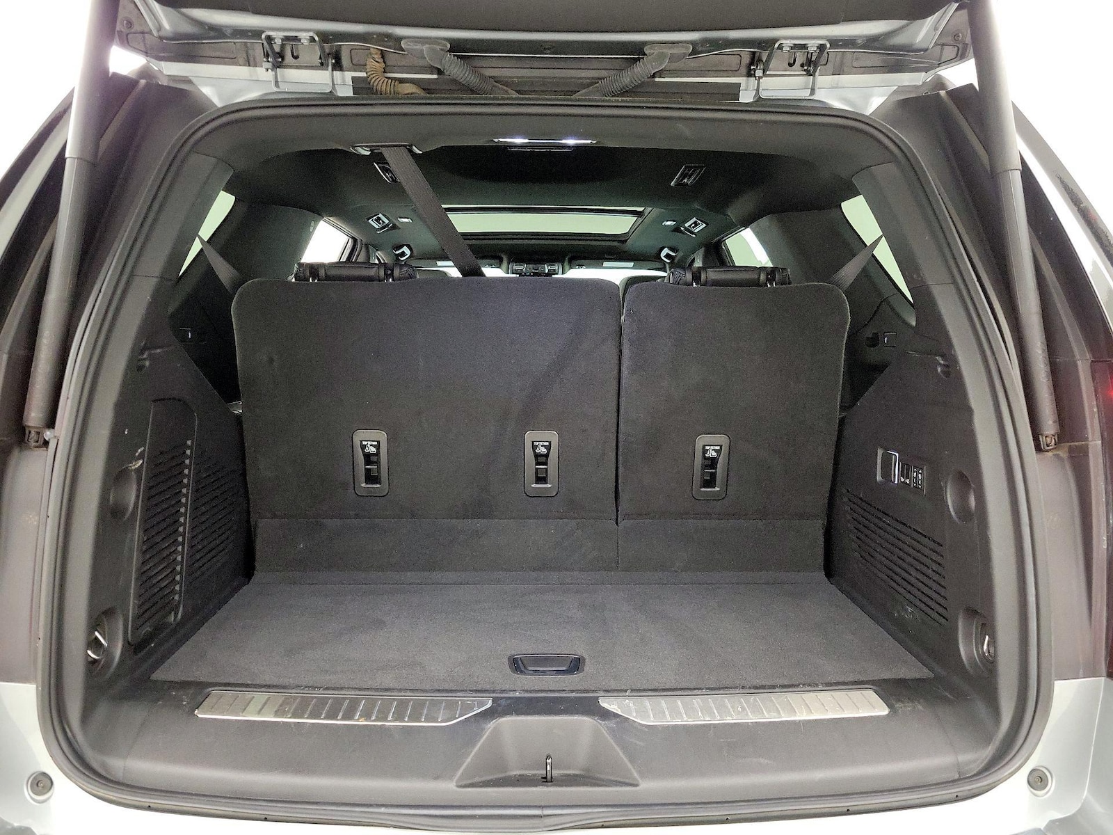 2024 GMC Yukon Denali - Photo 23