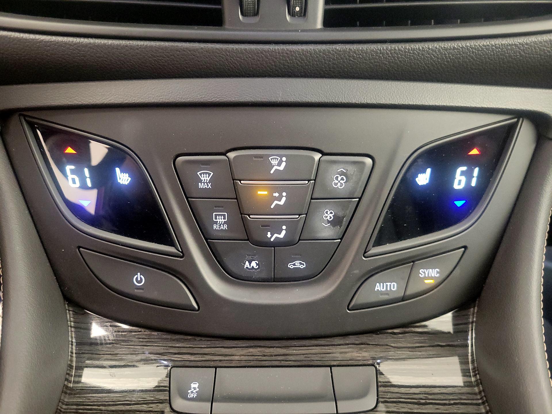 Thumbnail: 2017 Buick Envision - 17