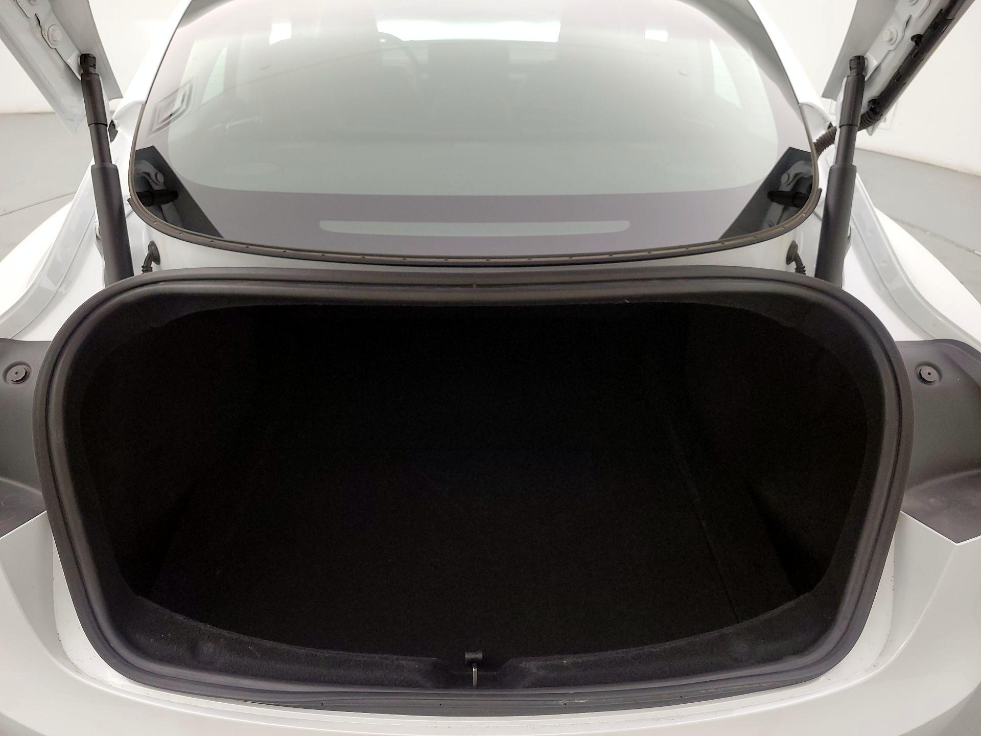 Thumbnail: 2024 Tesla Model 3 - 20